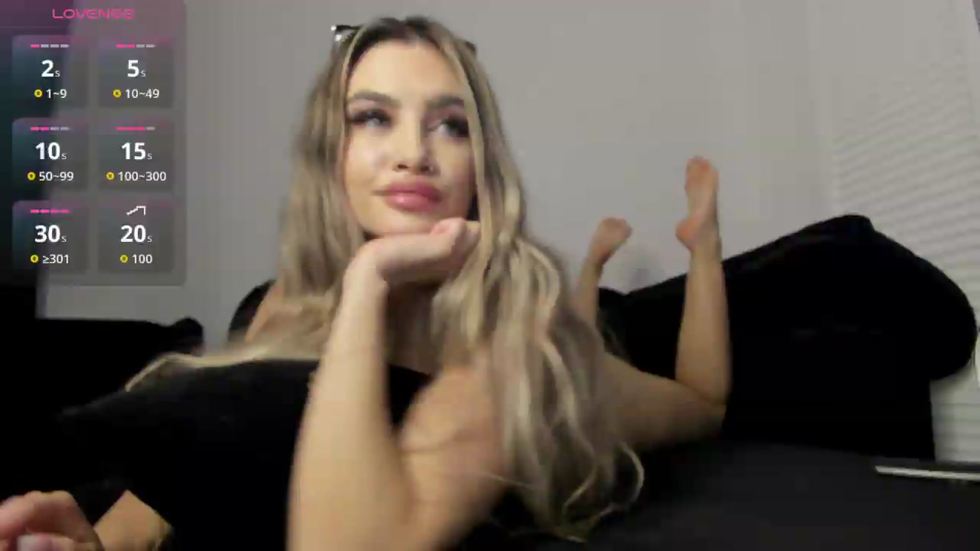 Gallery image thumbnail from EvelynTaisia's myfreecams stream on, 08/25/2026, 03:24 image 7 of 20