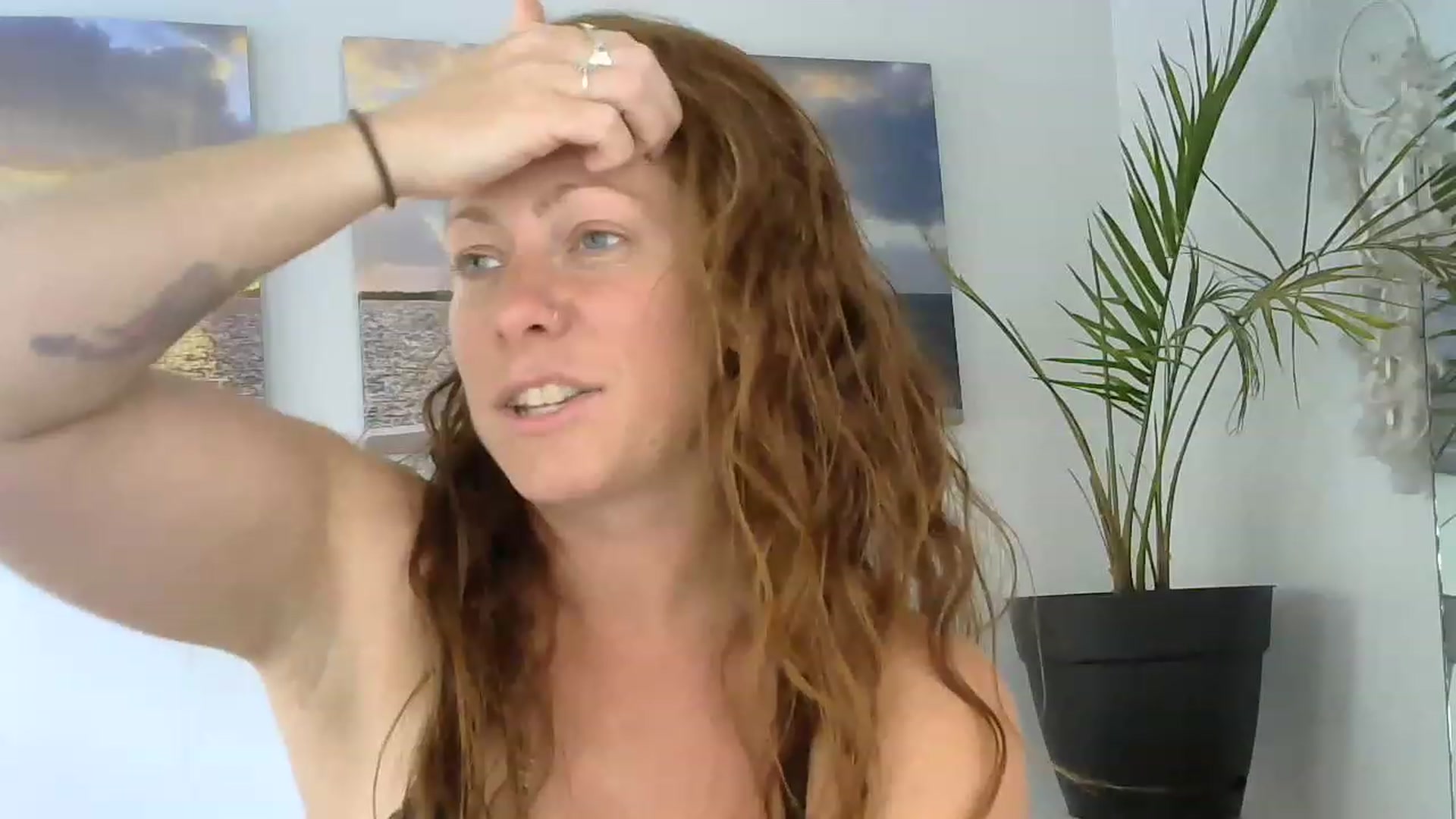 Gallery image thumbnail from EveyFox's myfreecams stream on, 06/26/2023, 15:45 image 2 of 20