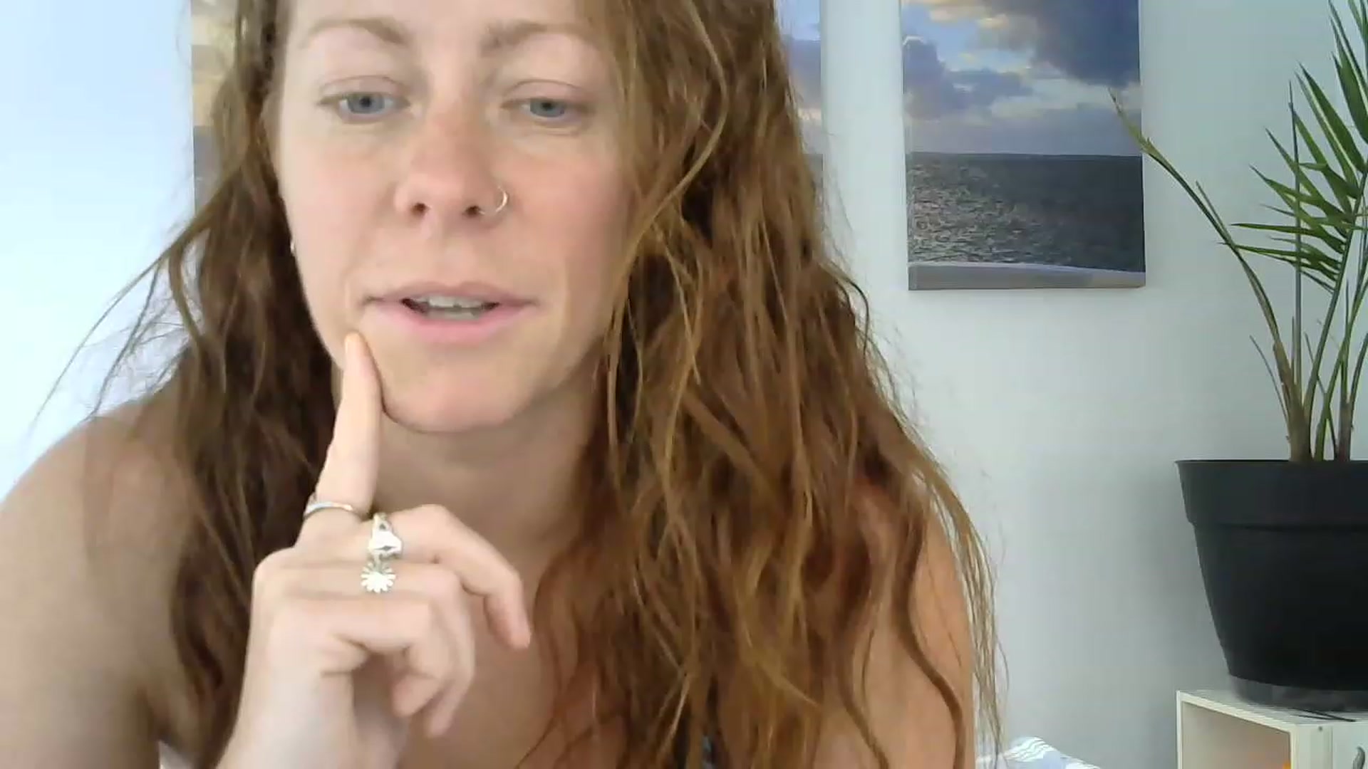 Gallery image thumbnail from EveyFox's myfreecams stream on, 06/26/2023, 15:45 image 17 of 20