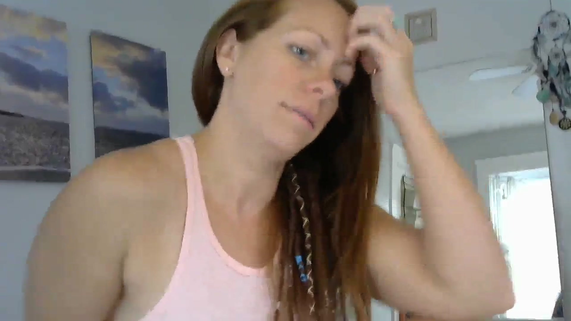 Gallery image thumbnail from EveyFox's myfreecams stream on, 09/18/2023, 14:05 image 15 of 20
