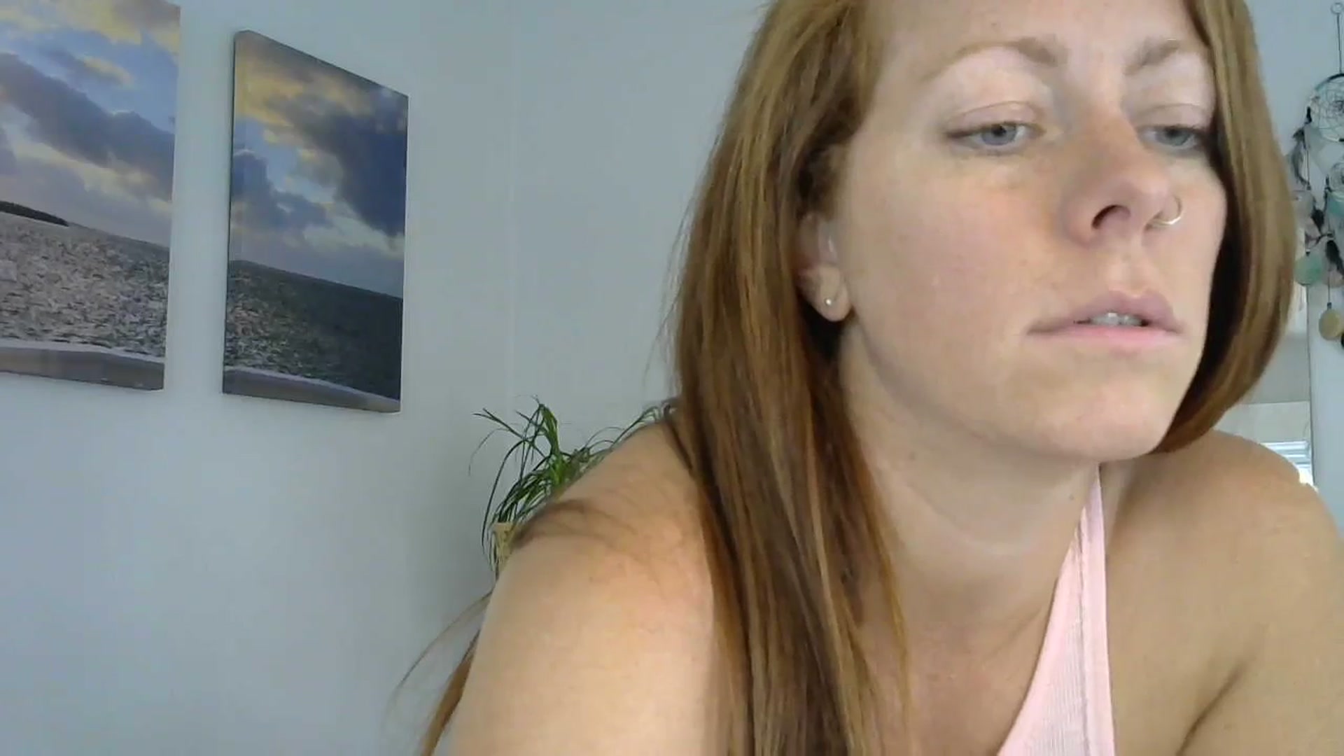 Gallery image thumbnail from EveyFox's myfreecams stream on, 09/18/2023, 15:15 image 8 of 20
