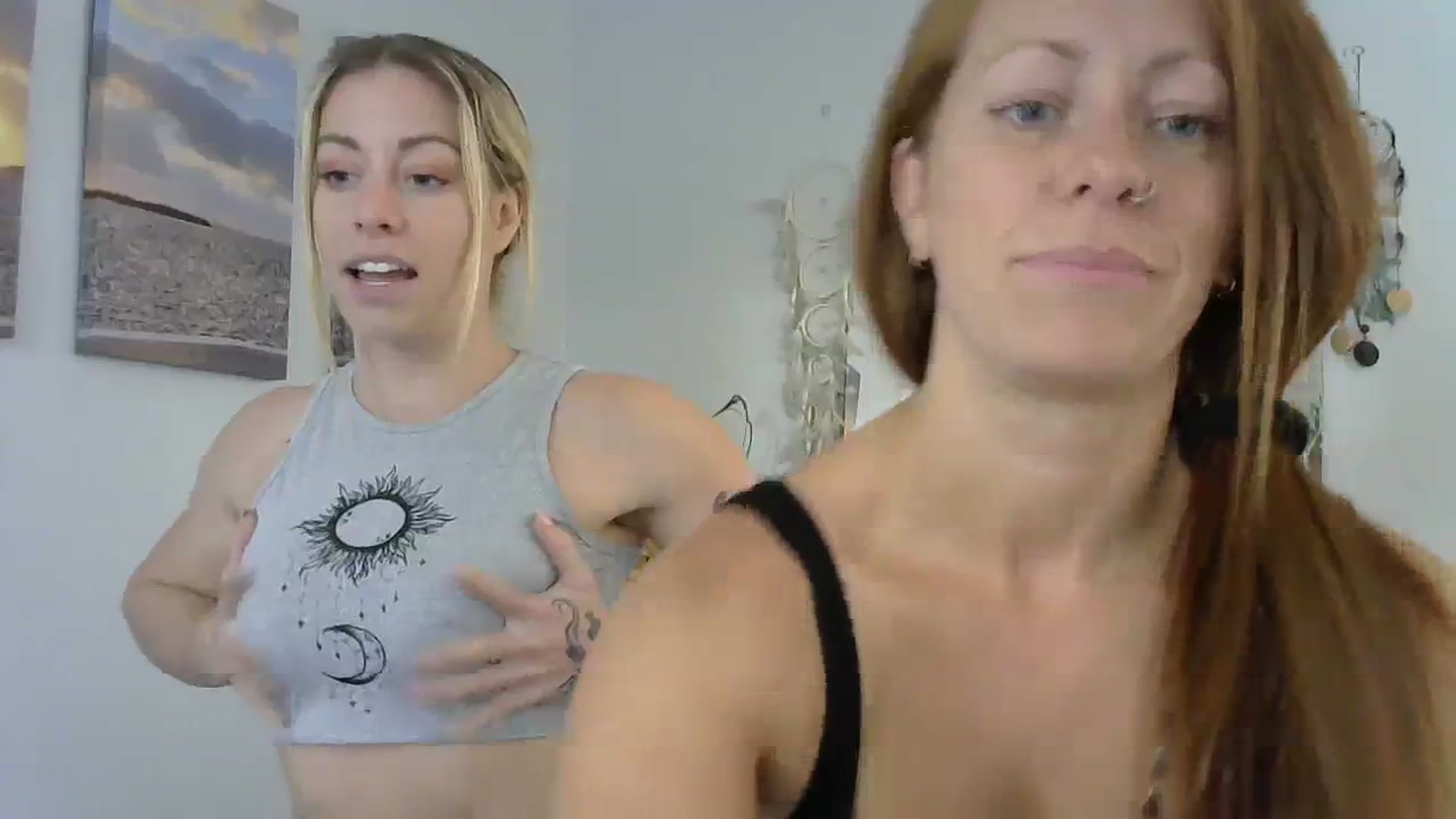 Gallery image thumbnail from EveyFox's myfreecams stream on, 10/02/2023, 15:53 image 10 of 20