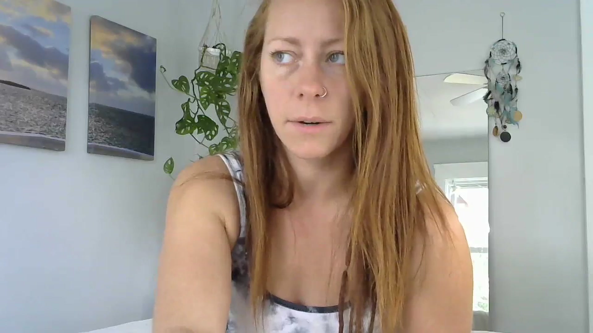 Gallery image thumbnail from EveyFox's myfreecams stream on, 11/06/2023, 15:18 image 19 of 20