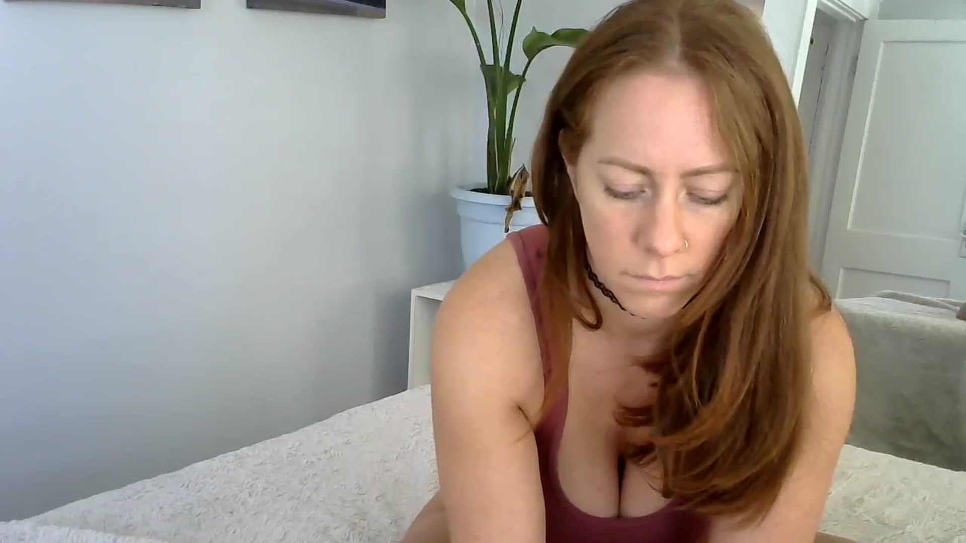Gallery image thumbnail from EveyFox's myfreecams stream on, 03/03/2025, 17:10 image 15 of 20