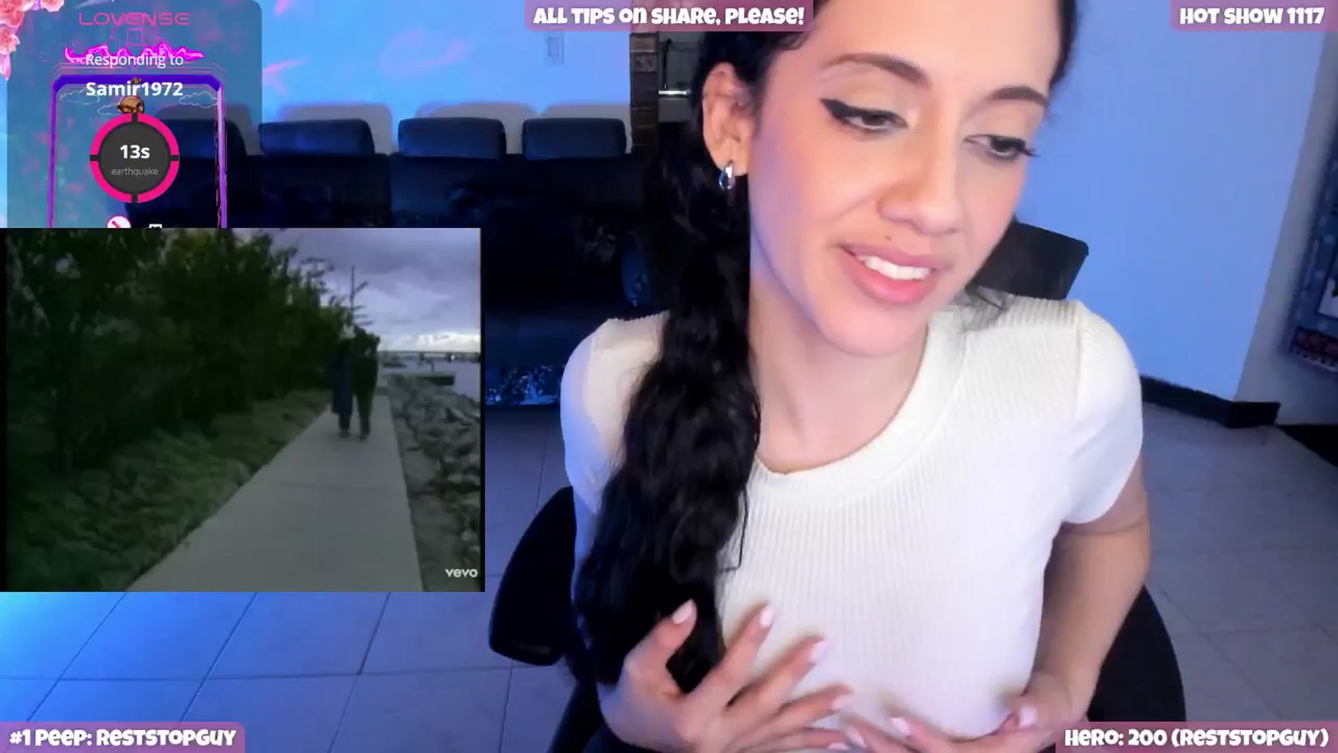 Gallery image thumbnail from Evi3_'s myfreecams stream on, 12/31/2025, 10:37 image 1 of 20