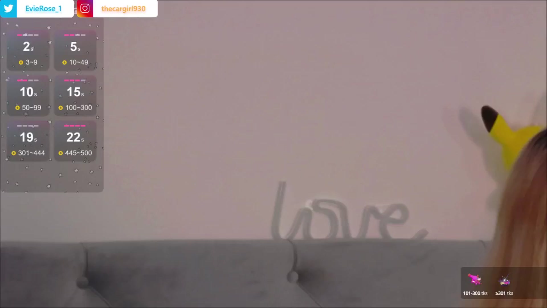 Gallery image thumbnail from EvieRosie's myfreecams stream on, 06/08/2024, 16:30 image 15 of 20