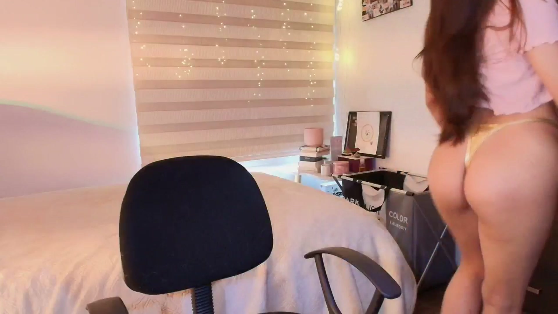 Gallery image thumbnail from Evie_bloom's myfreecams stream on, 02/02/2026, 21:36 image 2 of 20