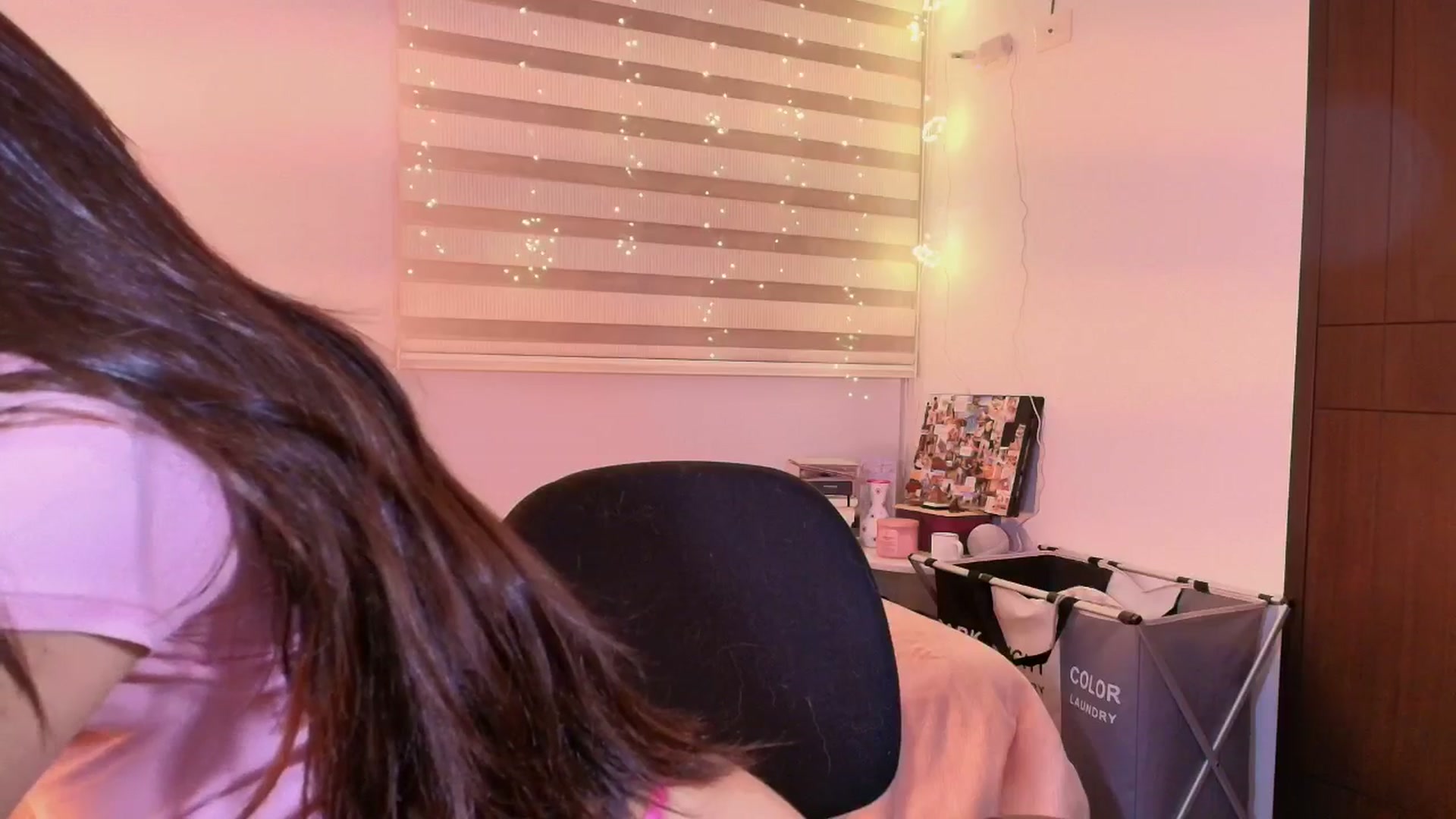 Gallery image thumbnail from Evie_bloom's myfreecams stream on, 02/20/2026, 02:31 image 2 of 20