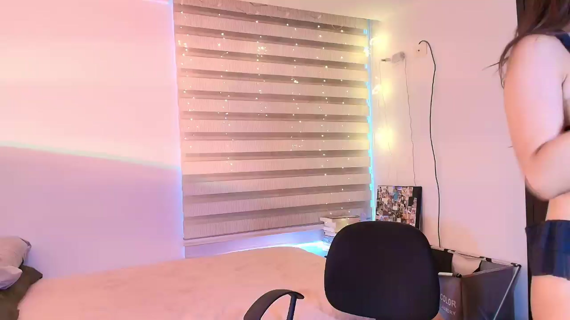 Gallery image thumbnail from Evie_bloom's myfreecams stream on, 07/28/2026, 22:44 image 1 of 20