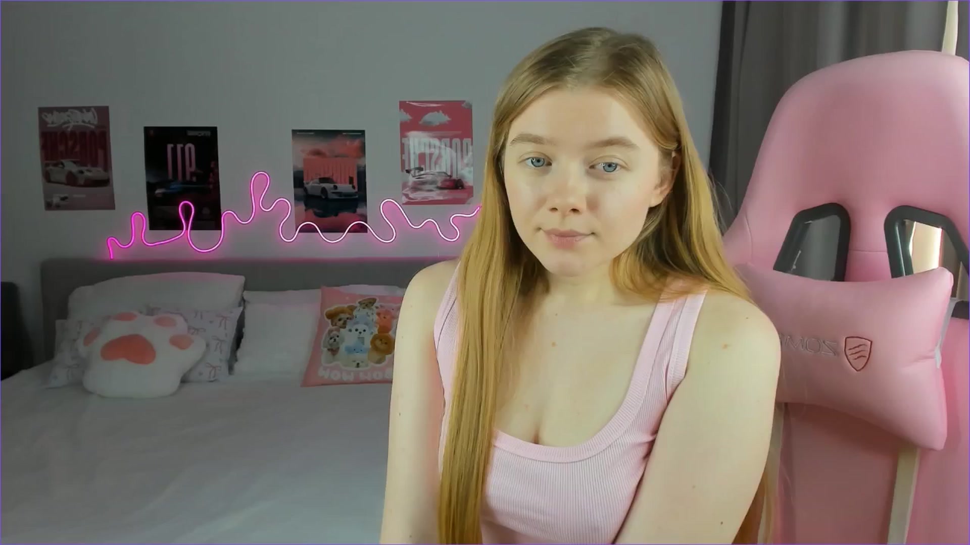 Gallery image thumbnail from Evievil's myfreecams stream on, 03/15/2026, 08:40 image 5 of 20