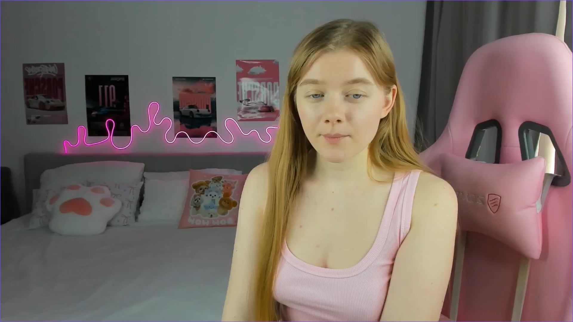 Gallery image thumbnail from Evievil's myfreecams stream on, 03/15/2026, 08:40 image 15 of 20