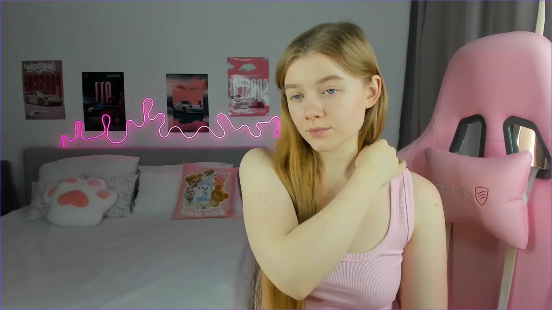 Gallery image thumbnail from Evievil's myfreecams stream on, 03/15/2026, 08:40 image 6 of 20