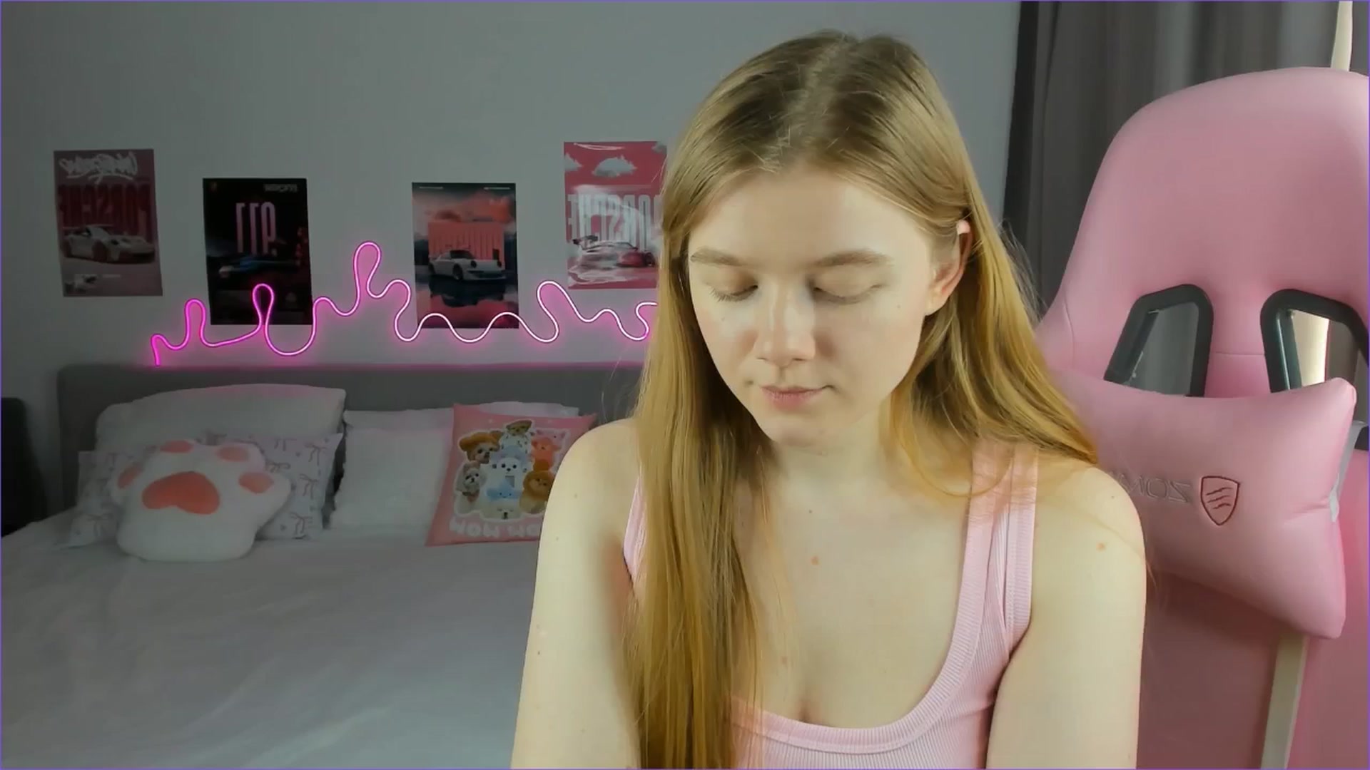 Gallery image thumbnail from Evievil's myfreecams stream on, 03/15/2026, 08:40 image 10 of 20