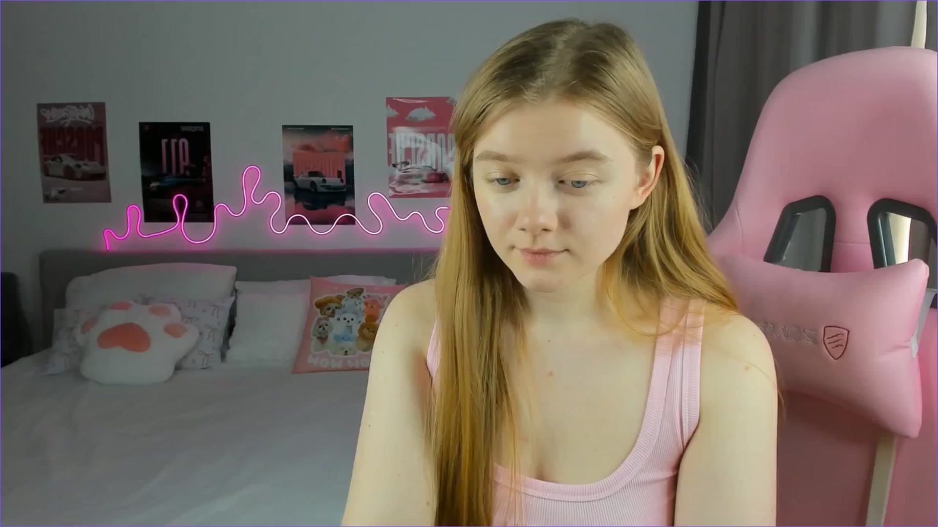 Gallery image thumbnail from Evievil's myfreecams stream on, 03/15/2026, 08:40 image 11 of 20