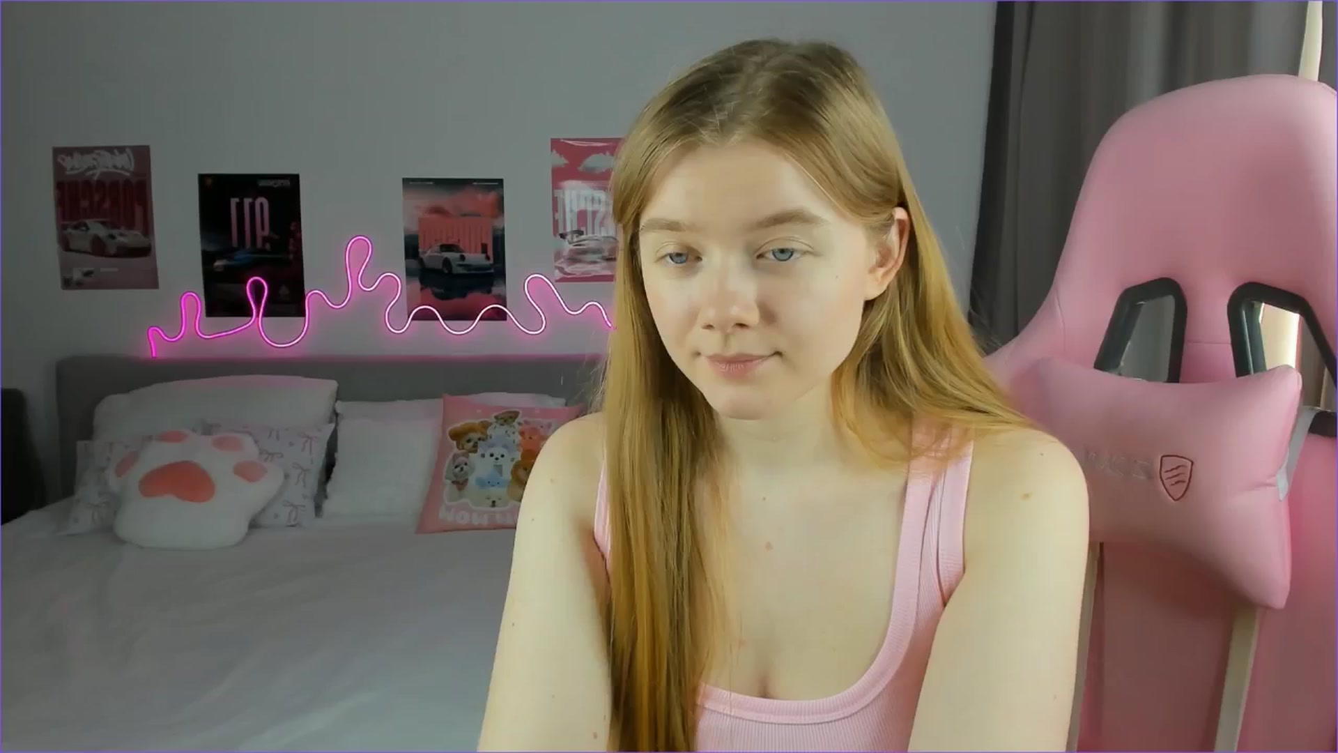 Gallery image thumbnail from Evievil's myfreecams stream on, 03/15/2026, 08:40 image 7 of 20
