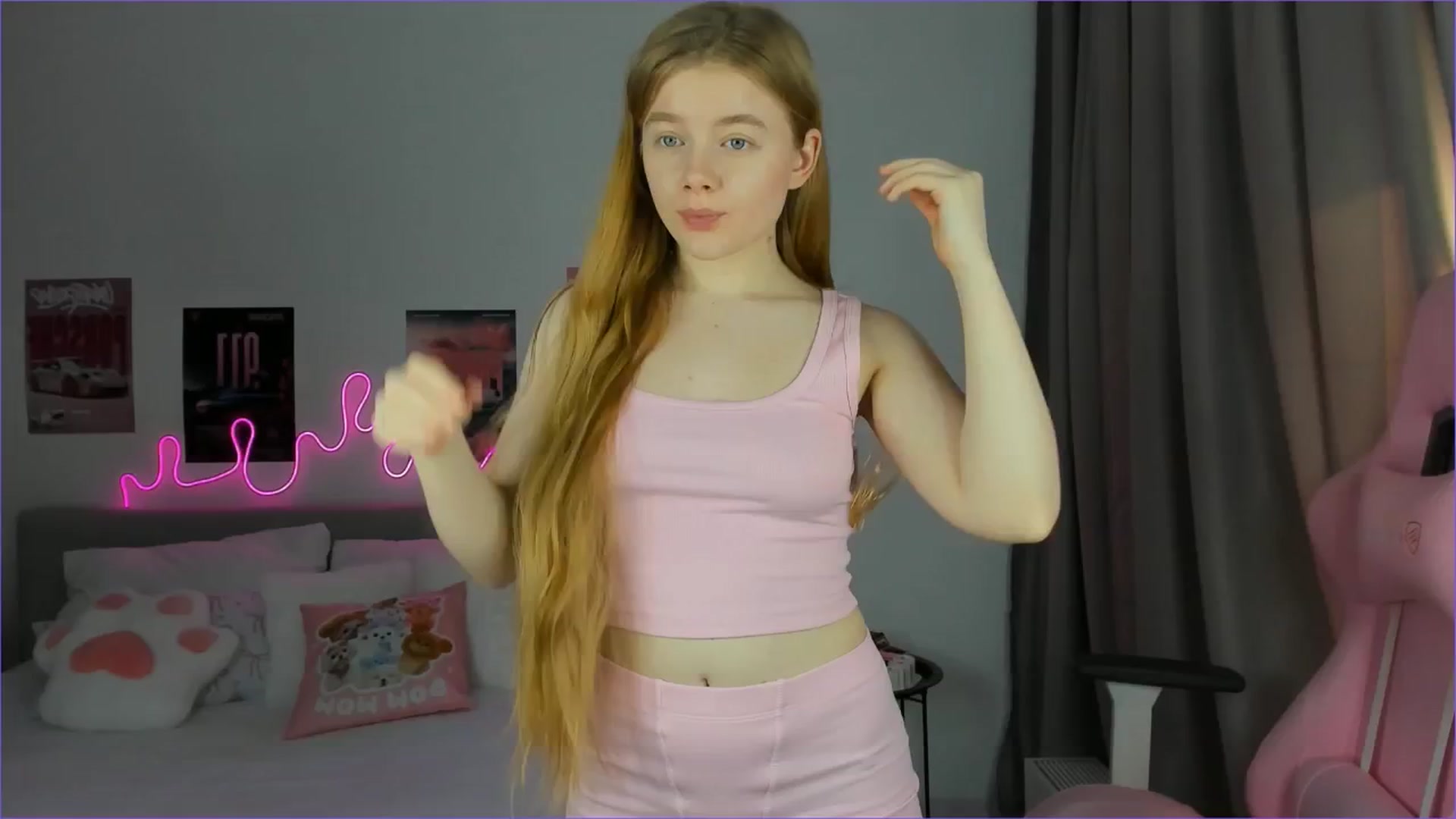 Gallery image thumbnail from Evievil's myfreecams stream on, 03/17/2026, 08:35 image 8 of 20