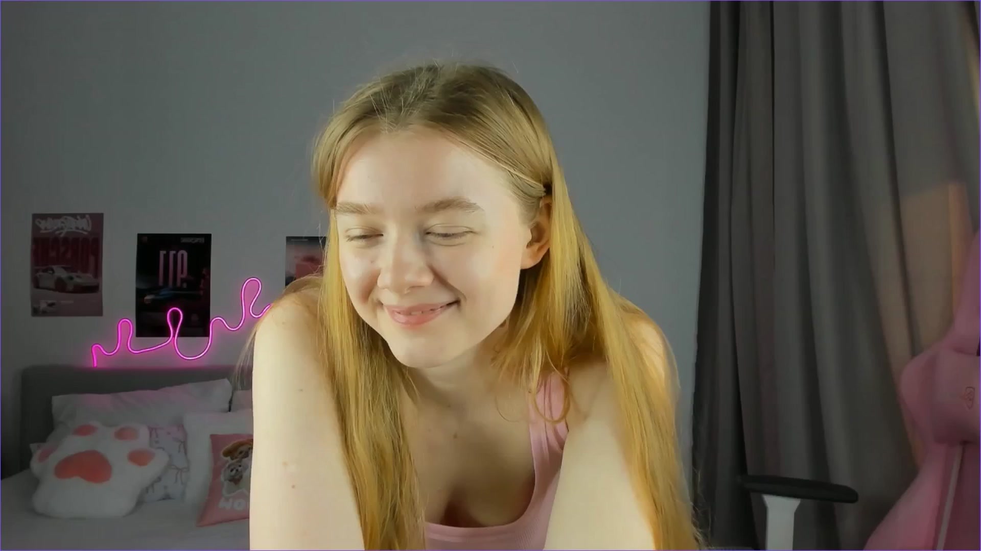 Gallery image thumbnail from Evievil's myfreecams stream on, 03/17/2026, 08:35 image 11 of 20