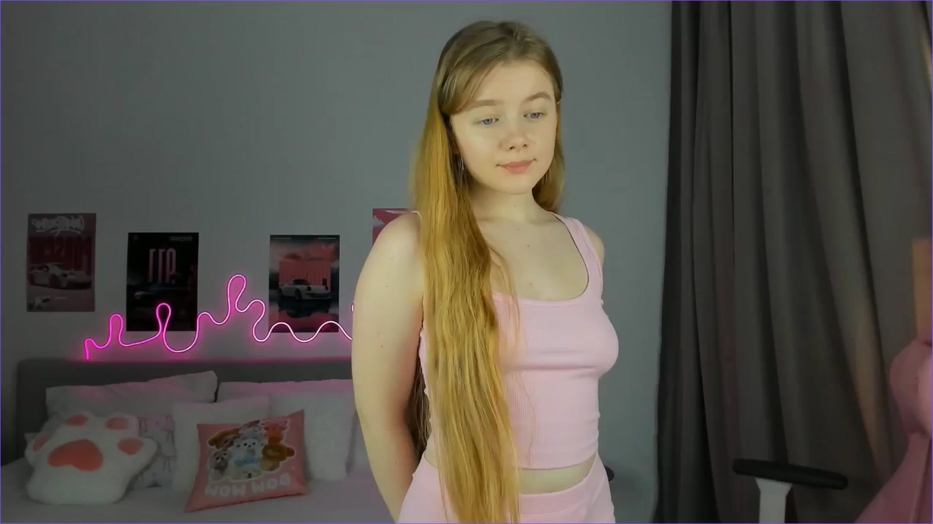 Gallery image thumbnail from Evievil's myfreecams stream on, 03/17/2026, 08:35 image 19 of 20