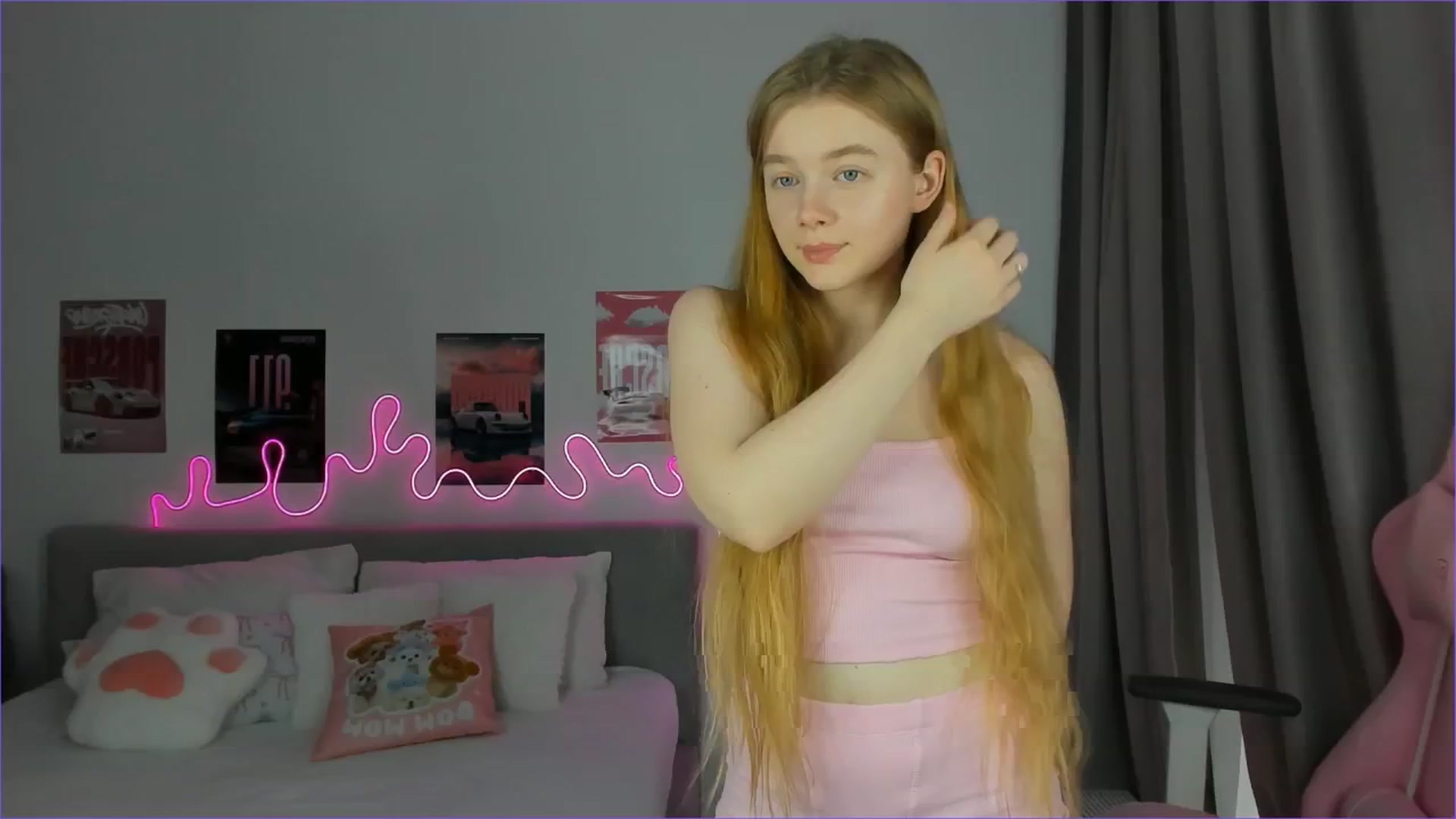 Gallery image thumbnail from Evievil's myfreecams stream on, 03/17/2026, 09:25 image 19 of 20