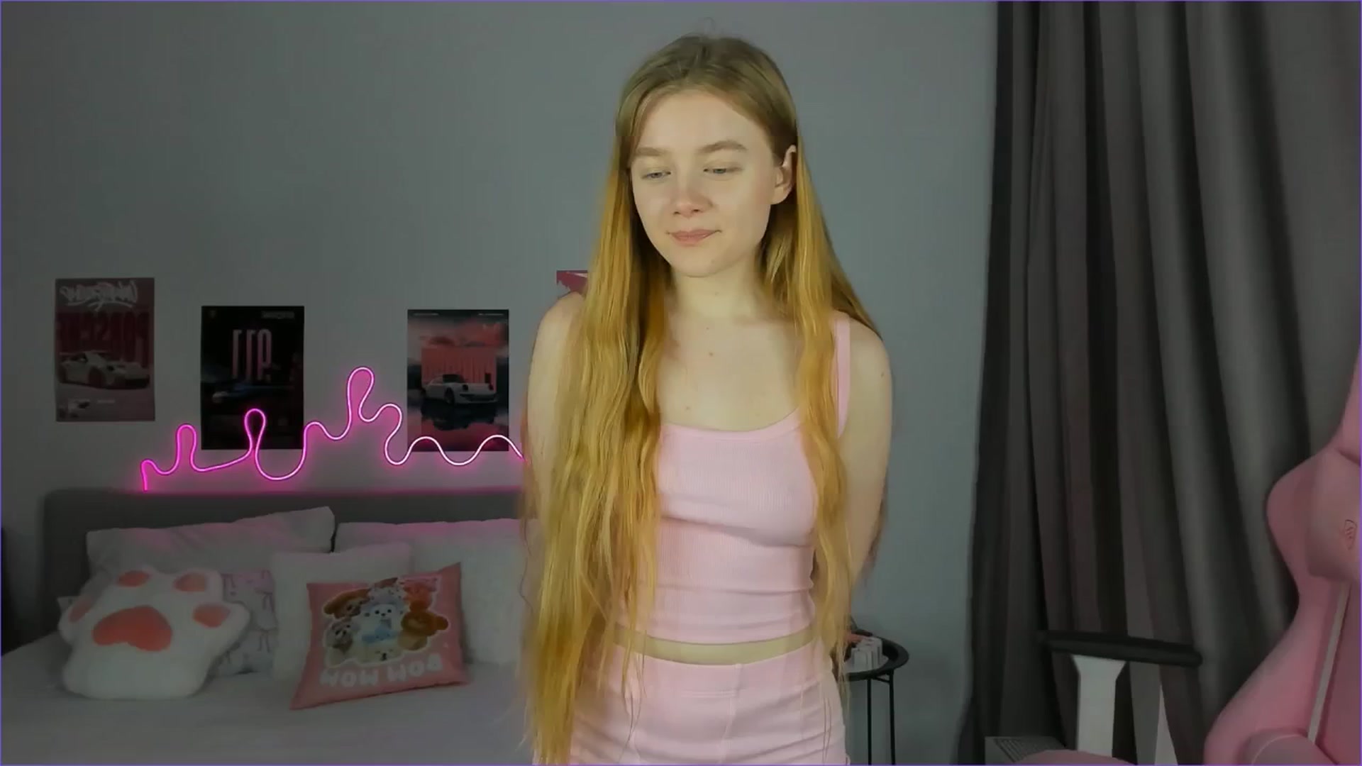 Gallery image thumbnail from Evievil's myfreecams stream on, 03/17/2026, 09:25 image 11 of 20