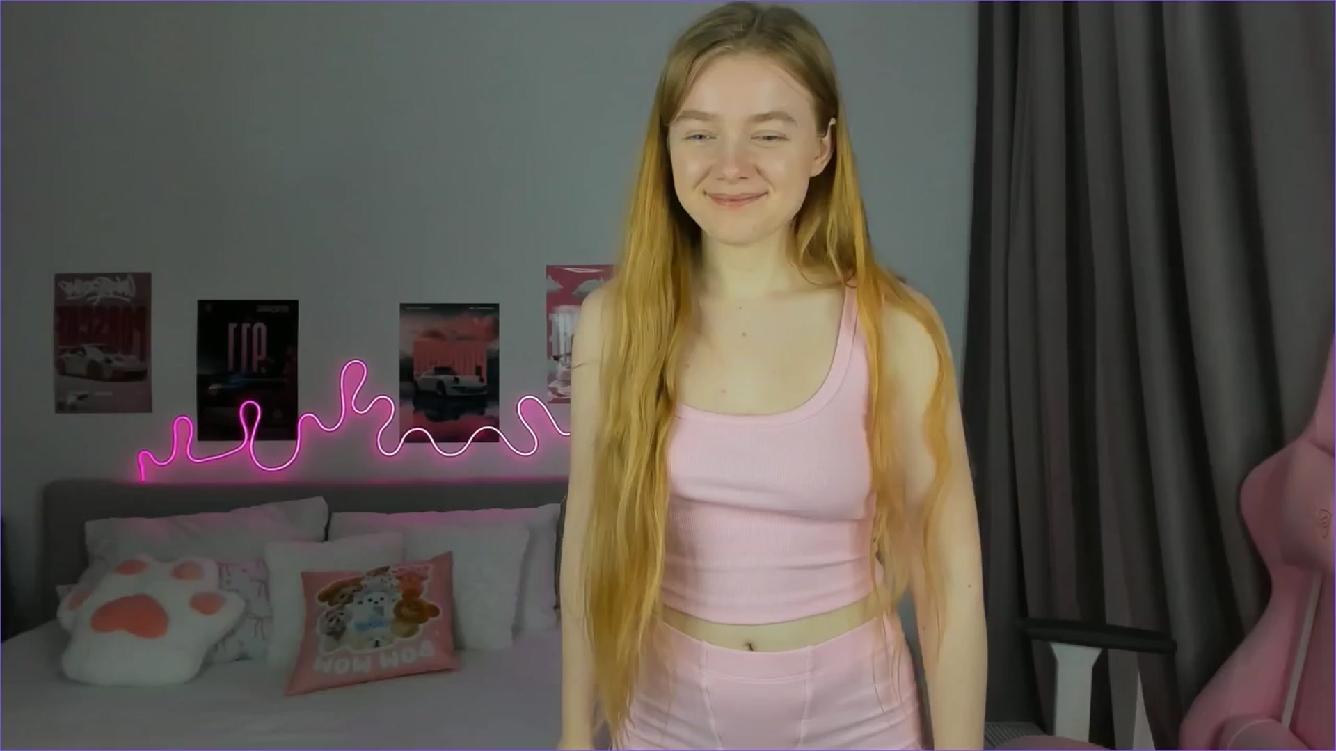 Gallery image thumbnail from Evievil's myfreecams stream on, 03/17/2026, 09:25 image 10 of 20