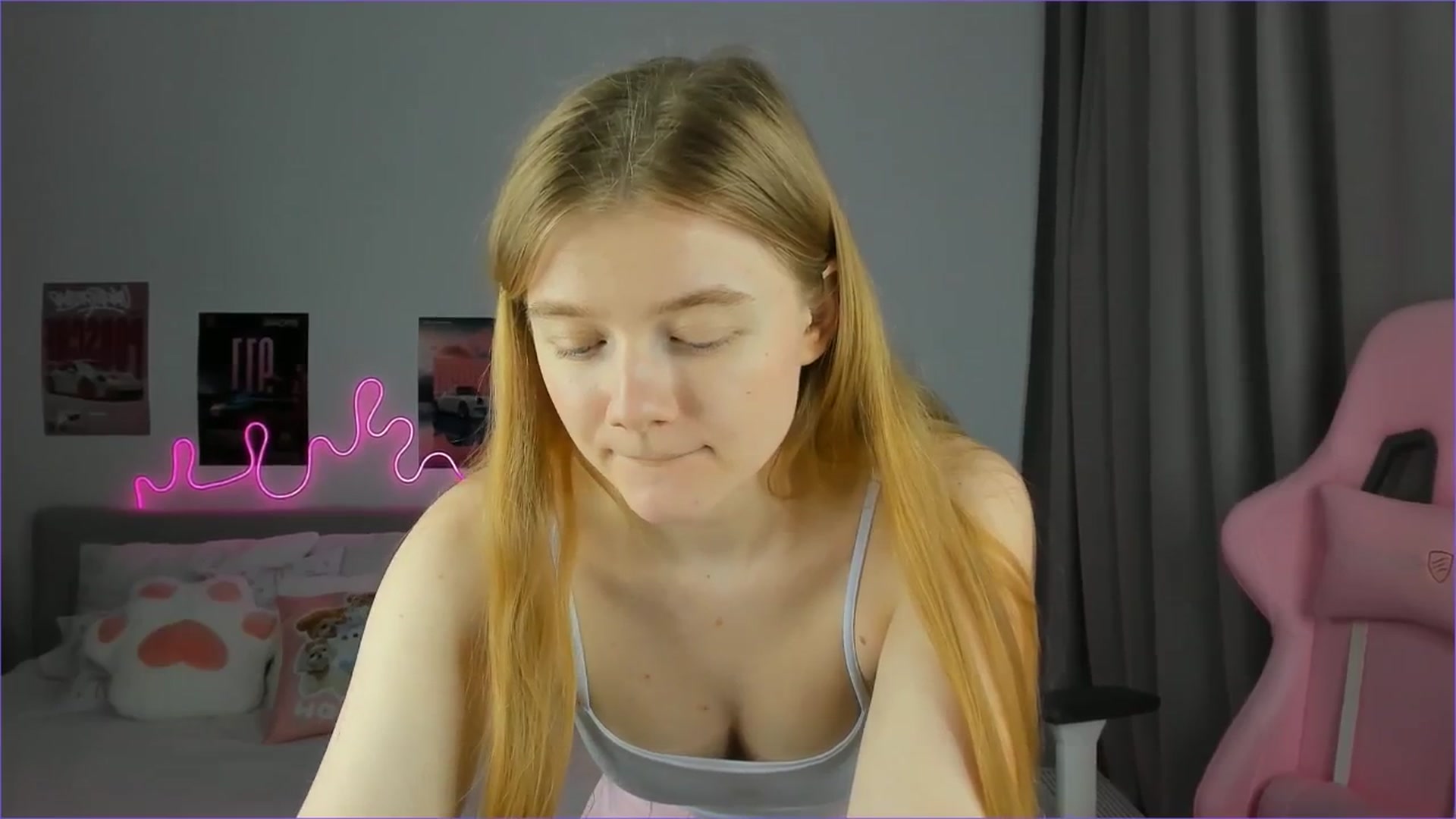 Gallery image thumbnail from Evievil's myfreecams stream on, 03/20/2026, 09:46 image 14 of 20