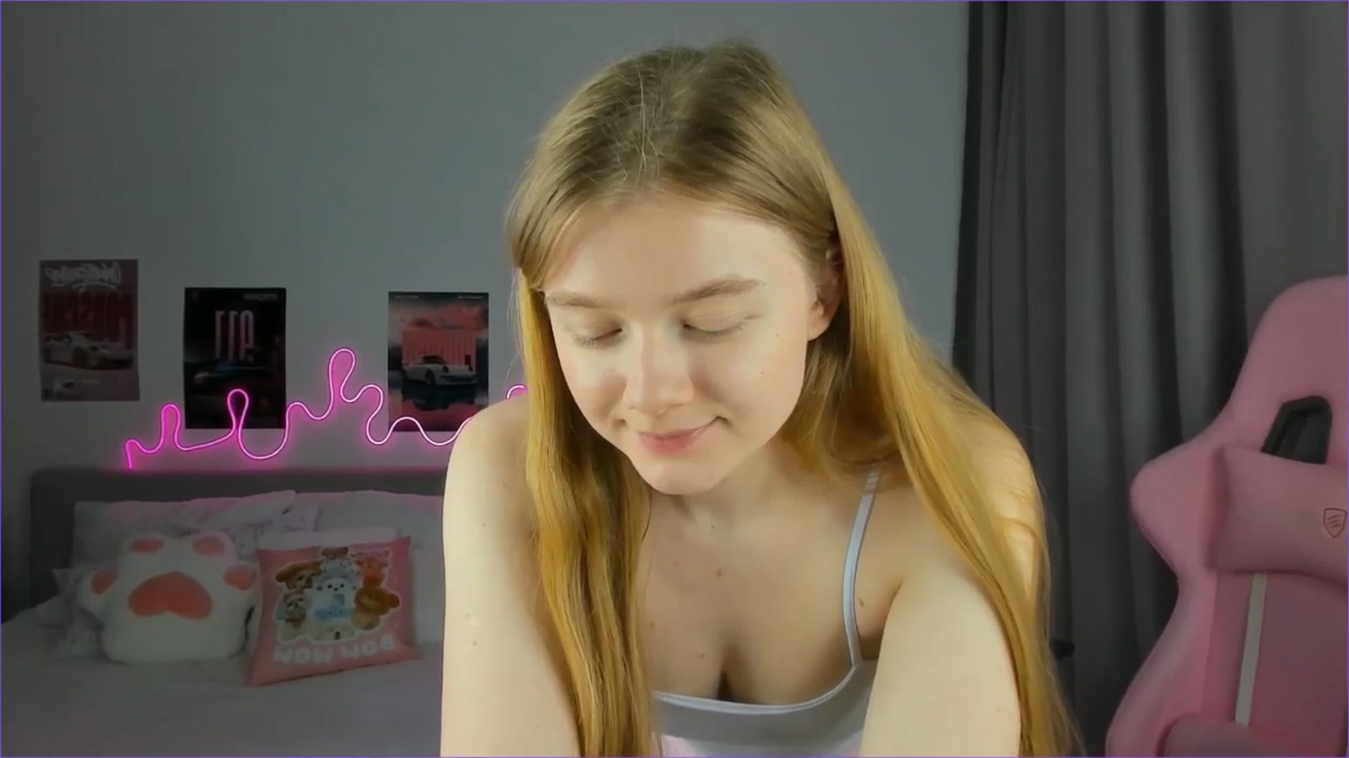 Gallery image thumbnail from Evievil's myfreecams stream on, 03/20/2026, 09:46 image 7 of 20