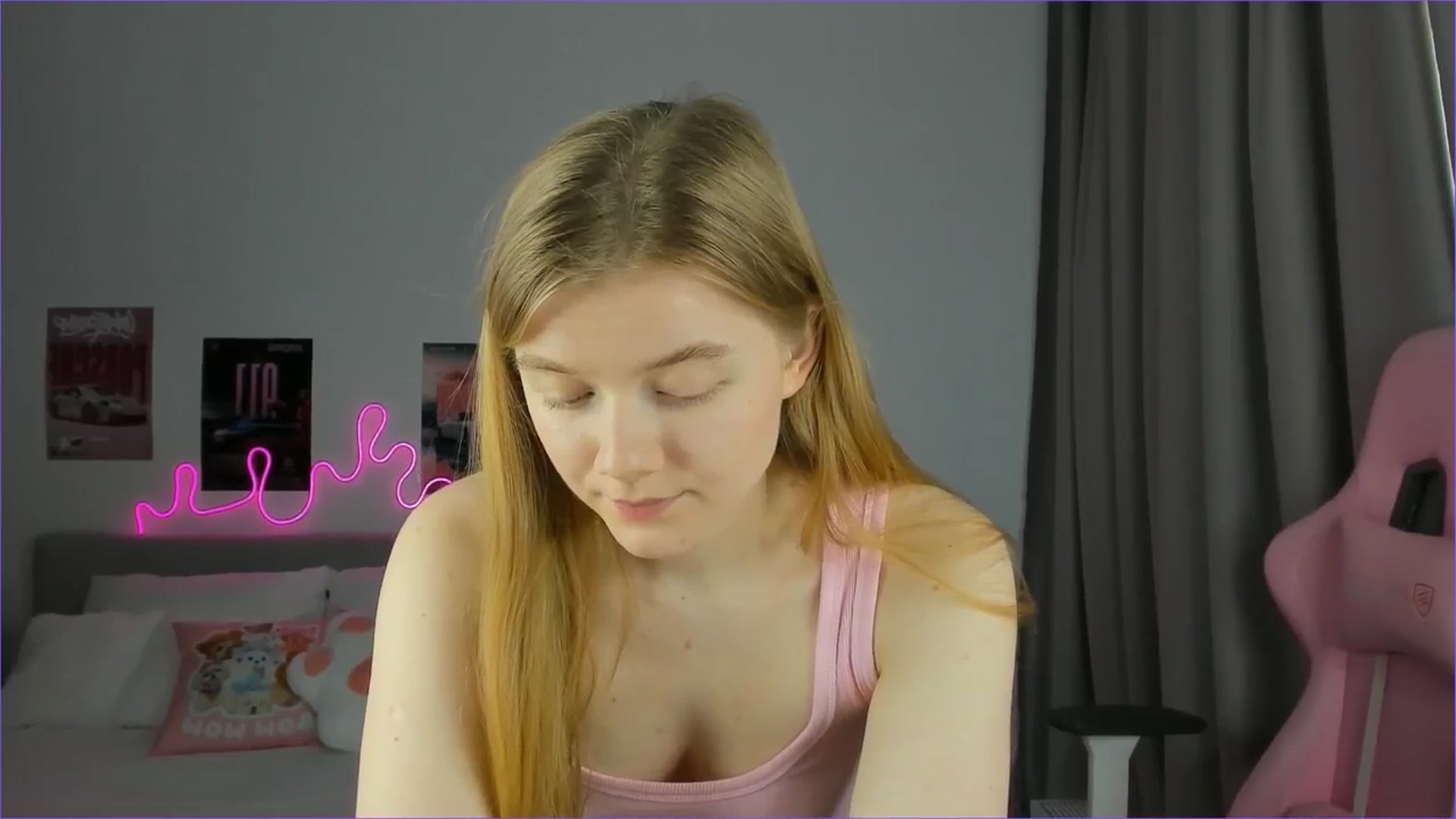 Gallery image thumbnail from Evievil's myfreecams stream on, 03/21/2026, 09:35 image 2 of 20