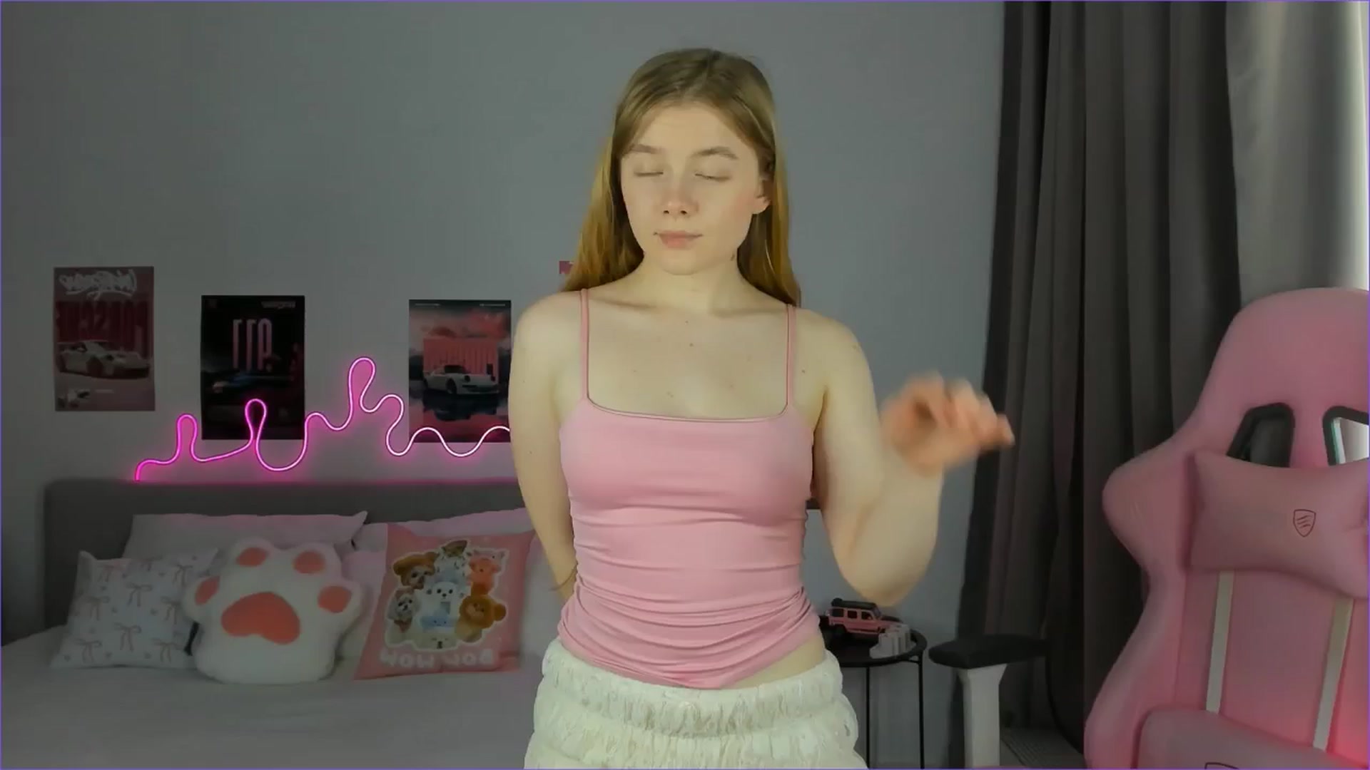 Gallery image thumbnail from Evievil's myfreecams stream on, 03/24/2026, 09:58 image 16 of 20