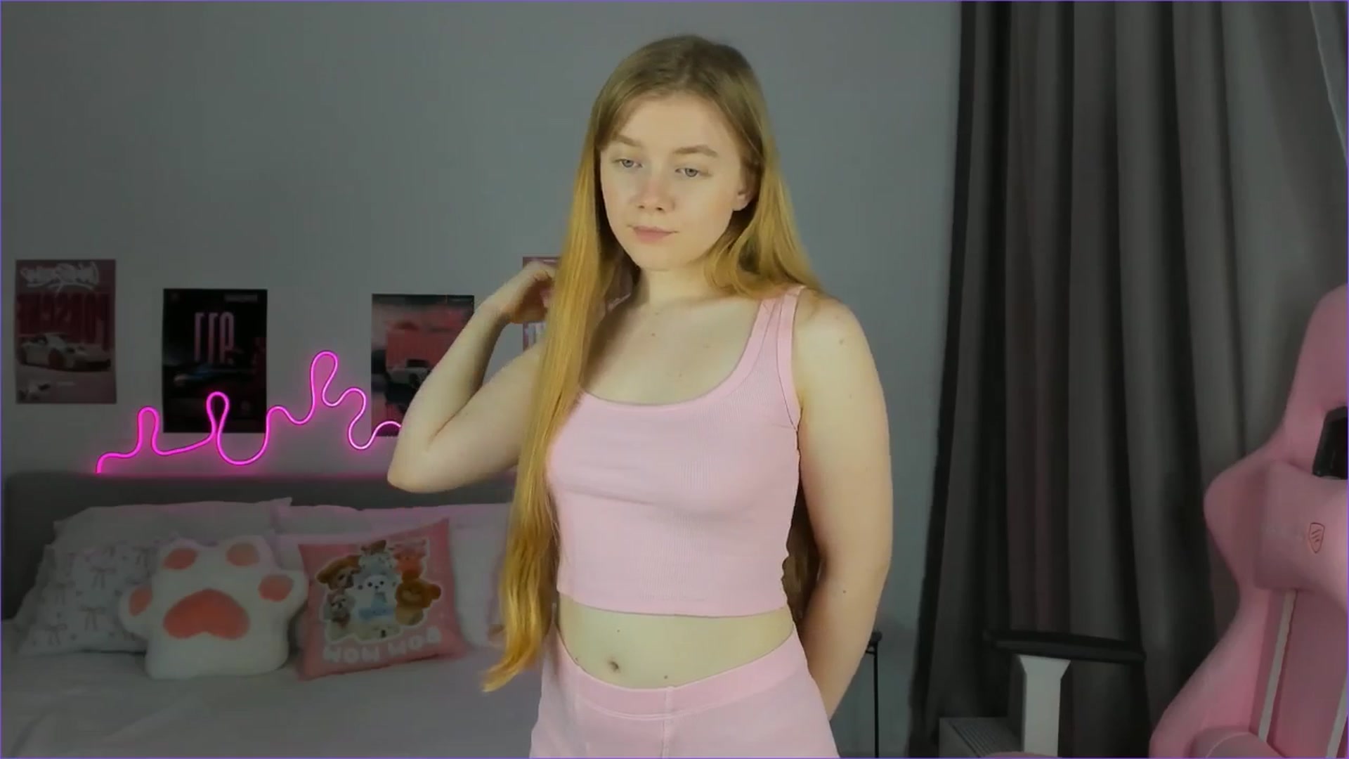 Gallery image thumbnail from Evievil's myfreecams stream on, 03/26/2026, 08:35 image 8 of 20