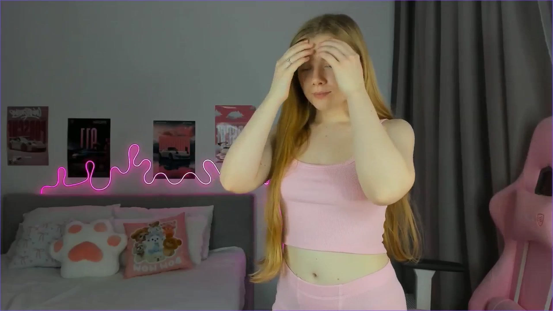 Gallery image thumbnail from Evievil's myfreecams stream on, 03/26/2026, 08:35 image 7 of 20