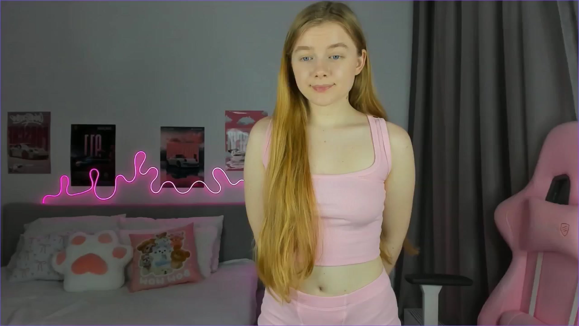 Gallery image thumbnail from Evievil's myfreecams stream on, 03/26/2026, 09:51 image 2 of 20