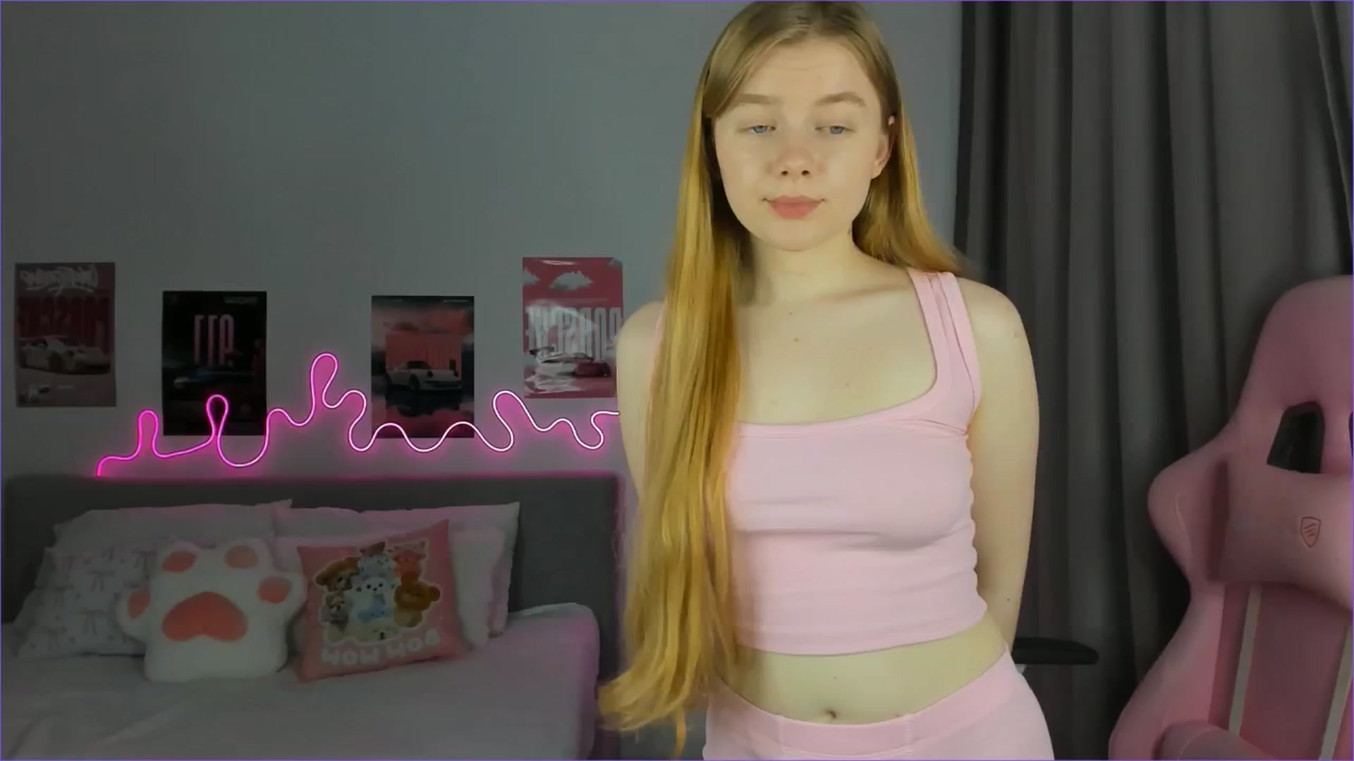 Gallery image thumbnail from Evievil's myfreecams stream on, 03/26/2026, 09:51 image 8 of 20