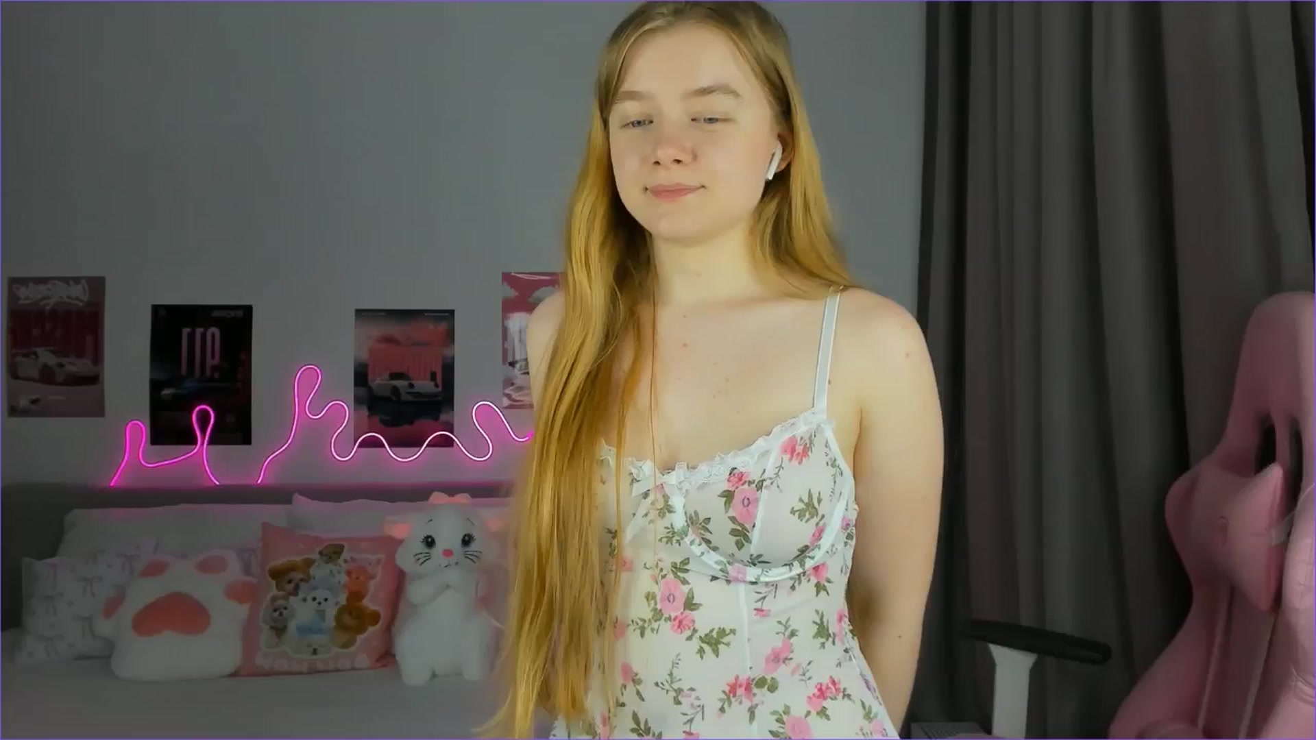 Gallery image thumbnail from Evievil's myfreecams stream on, 04/01/2026, 09:54 image 19 of 20