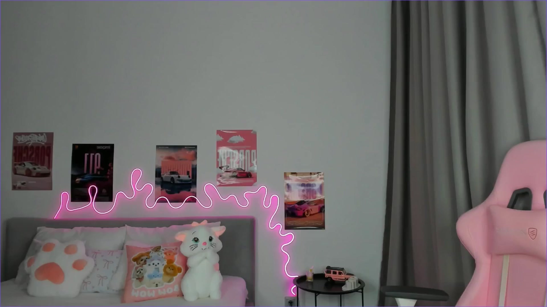 Gallery image thumbnail from Evievil's myfreecams stream on, 04/03/2026, 09:54 image 14 of 20