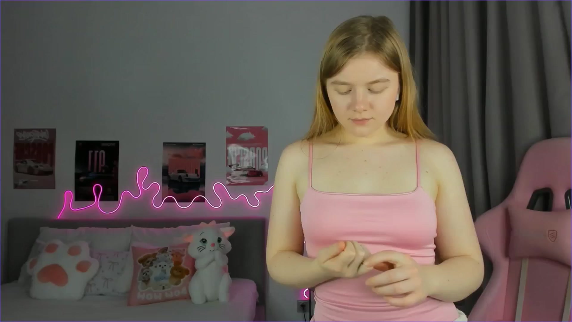 Gallery image thumbnail from Evievil's myfreecams stream on, 04/03/2026, 09:54 image 2 of 20