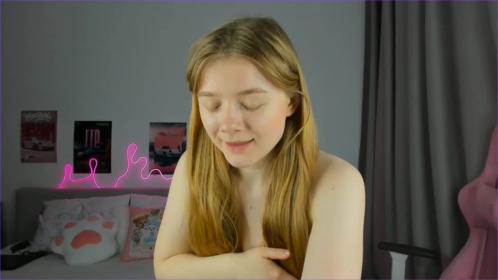 Gallery image thumbnail from Evievil's myfreecams stream on, 04/05/2026, 09:03 image 4 of 20