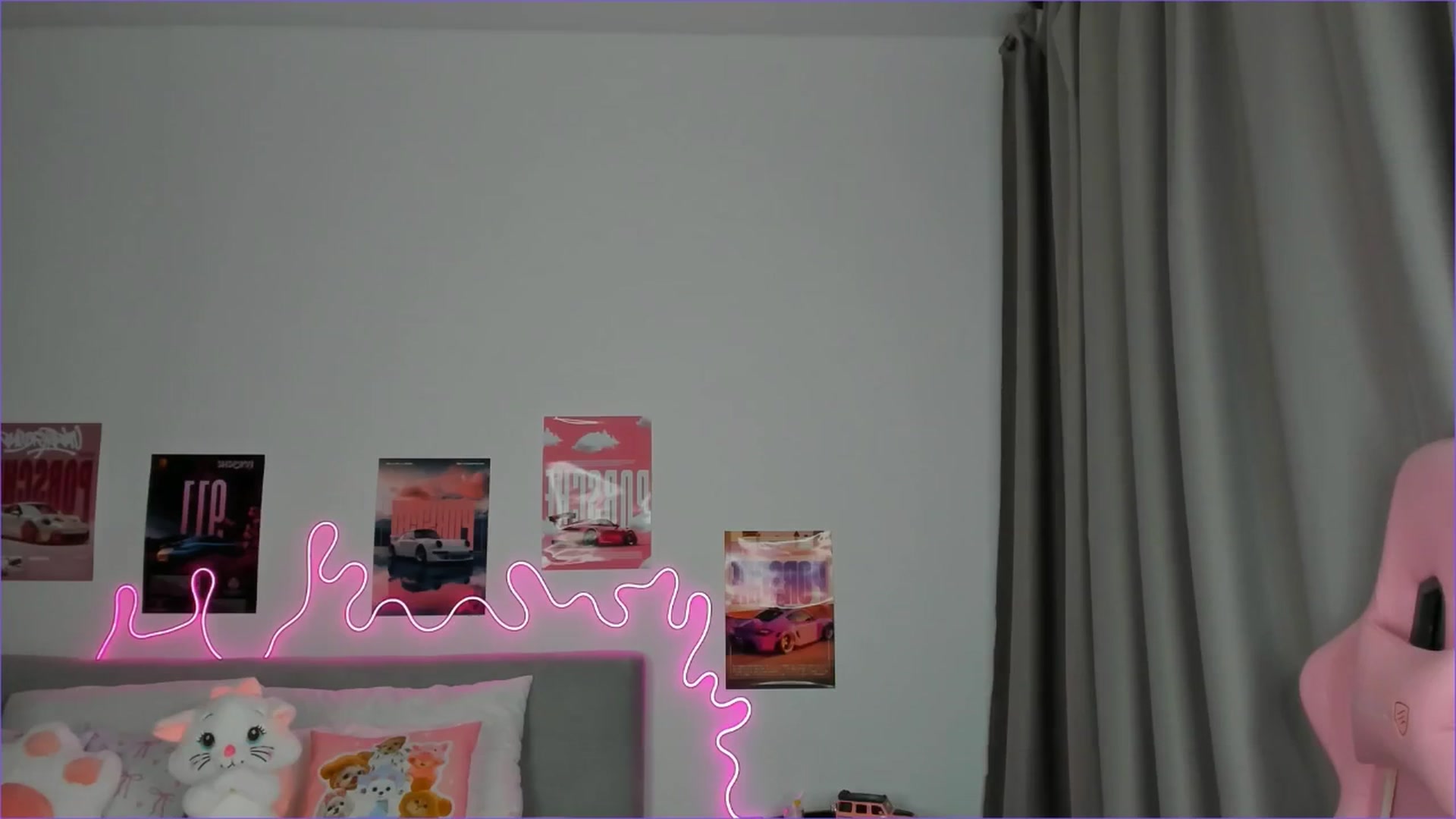 Gallery image thumbnail from Evievil's myfreecams stream on, 04/07/2026, 09:09 image 12 of 20