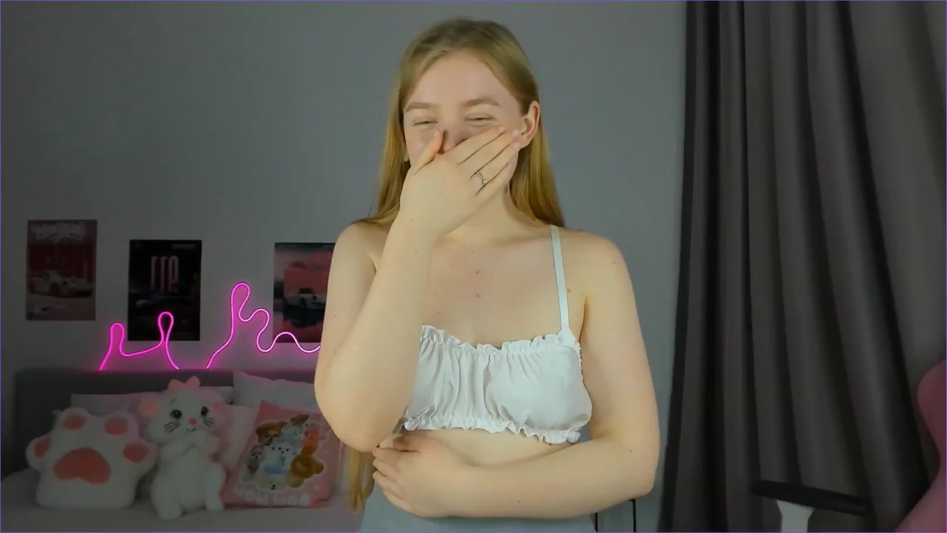 Gallery image thumbnail from Evievil's myfreecams stream on, 04/11/2026, 09:53 image 17 of 20