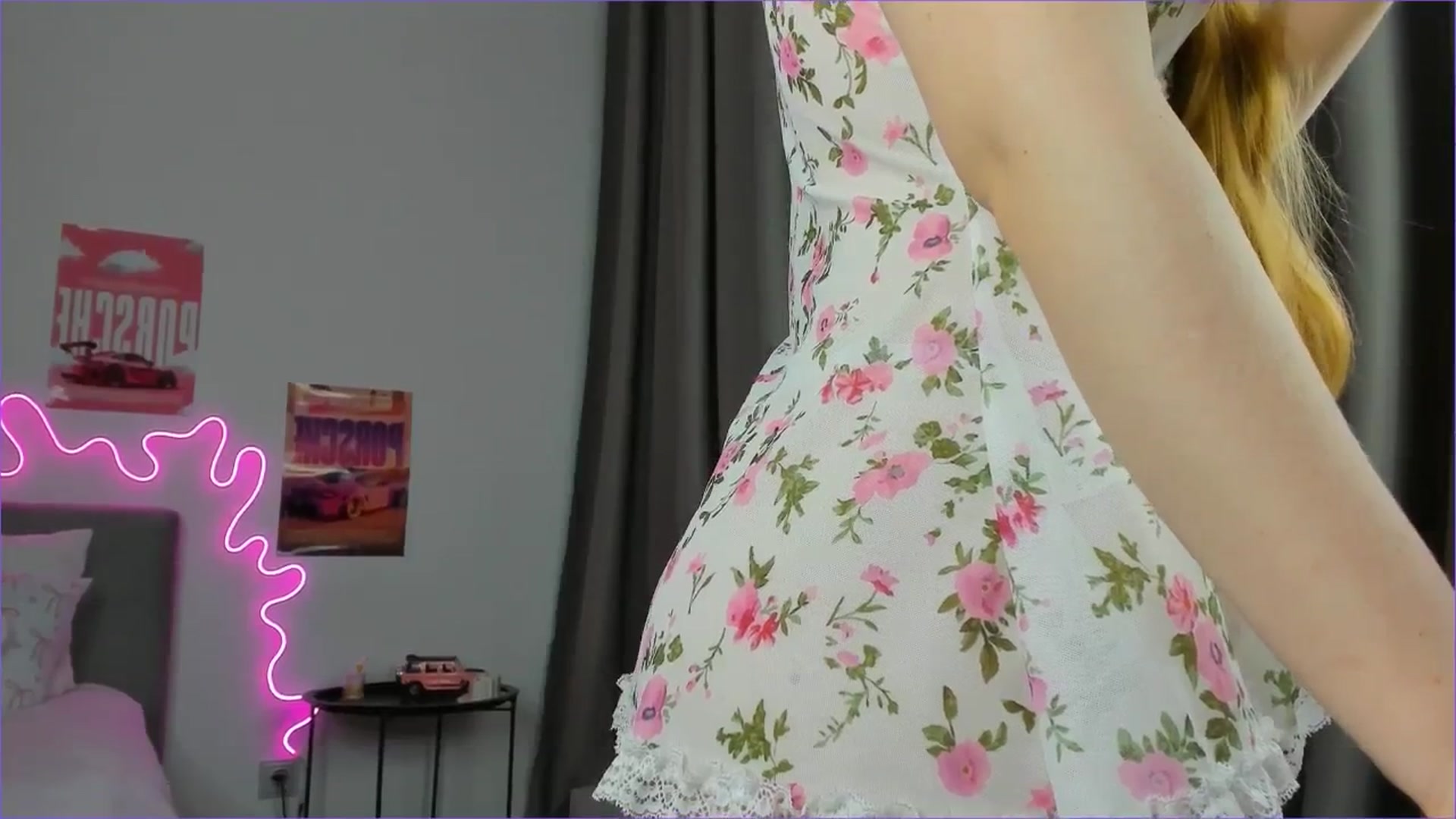 Gallery image thumbnail from Evievil's myfreecams stream on, 04/15/2026, 09:15 image 16 of 20