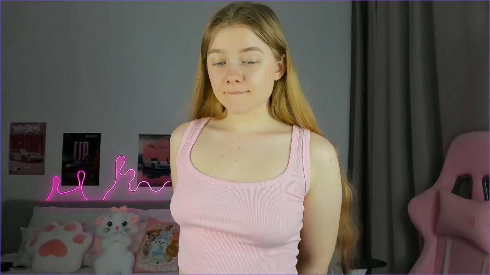 Gallery image thumbnail from Evievil's myfreecams stream on, 04/19/2026, 08:27 image 11 of 20