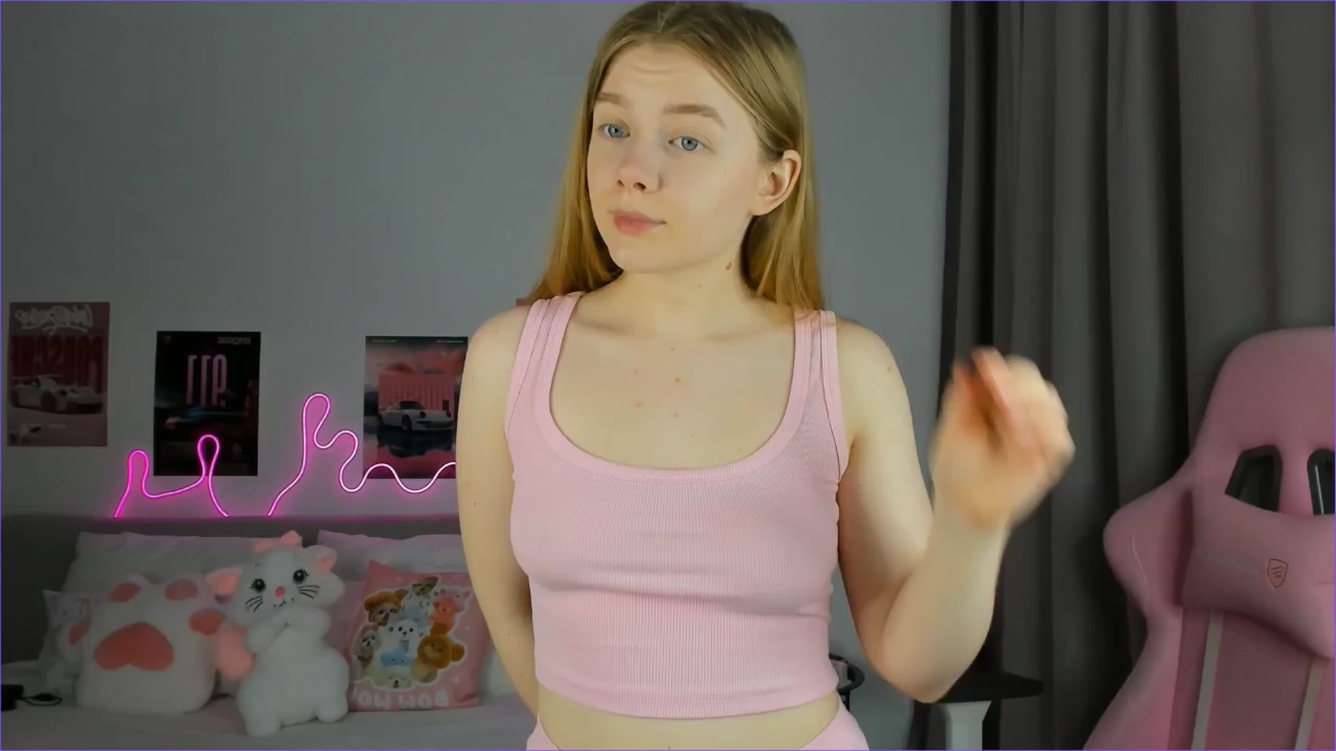 Gallery image thumbnail from Evievil's myfreecams stream on, 04/19/2026, 09:52 image 13 of 20
