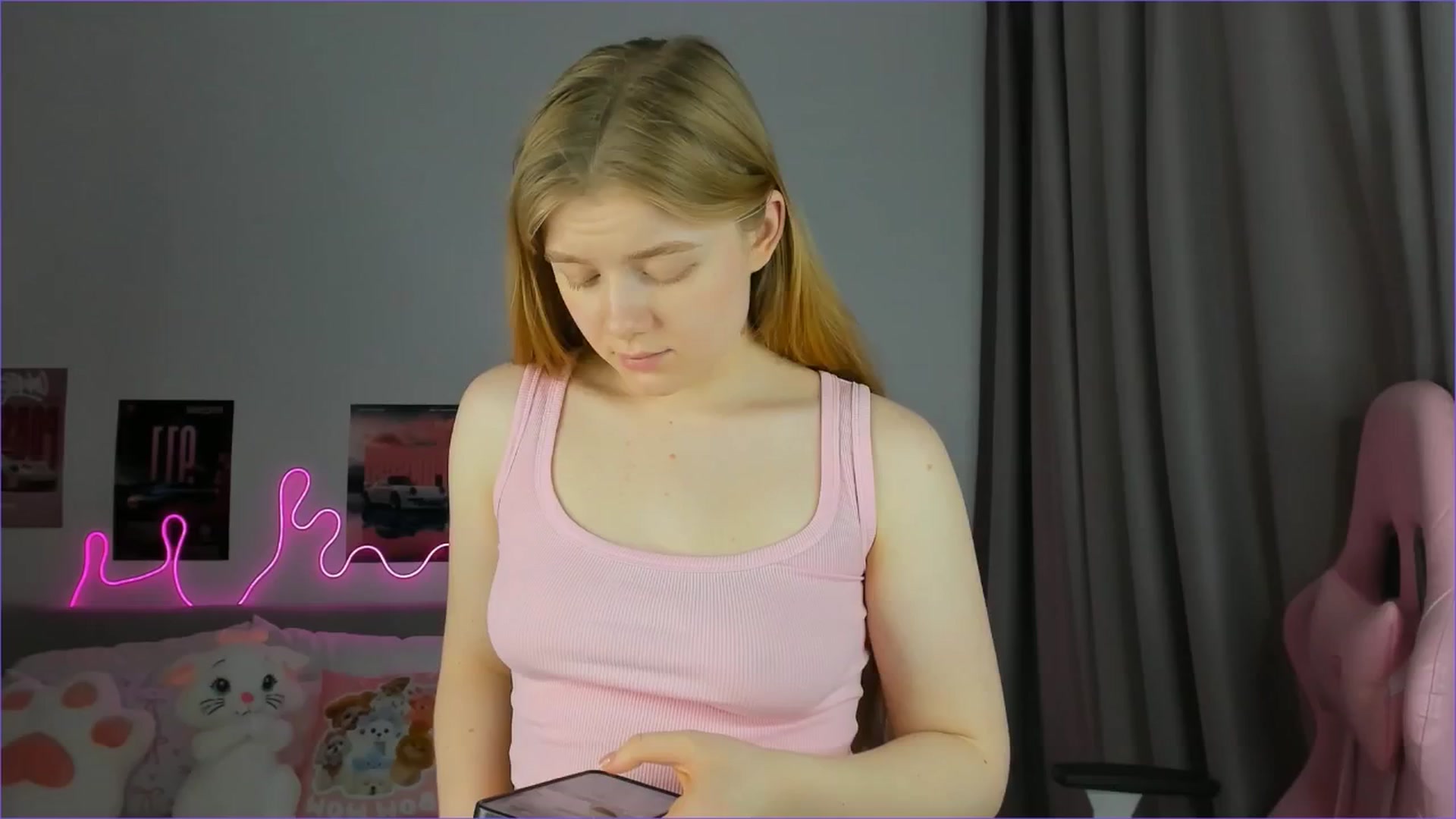 Gallery image thumbnail from Evievil's myfreecams stream on, 04/24/2026, 09:41 image 6 of 20