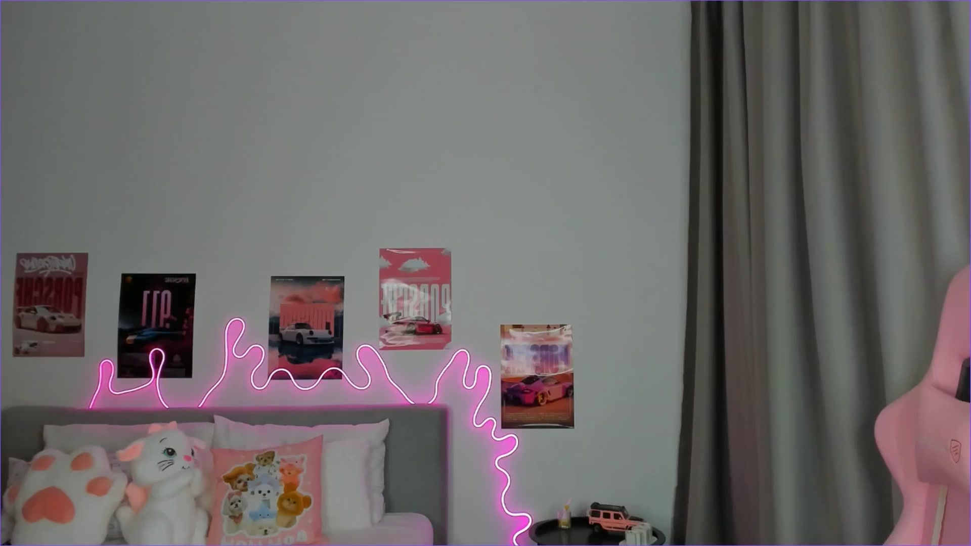 Gallery image thumbnail from Evievil's myfreecams stream on, 04/26/2026, 08:53 image 8 of 20