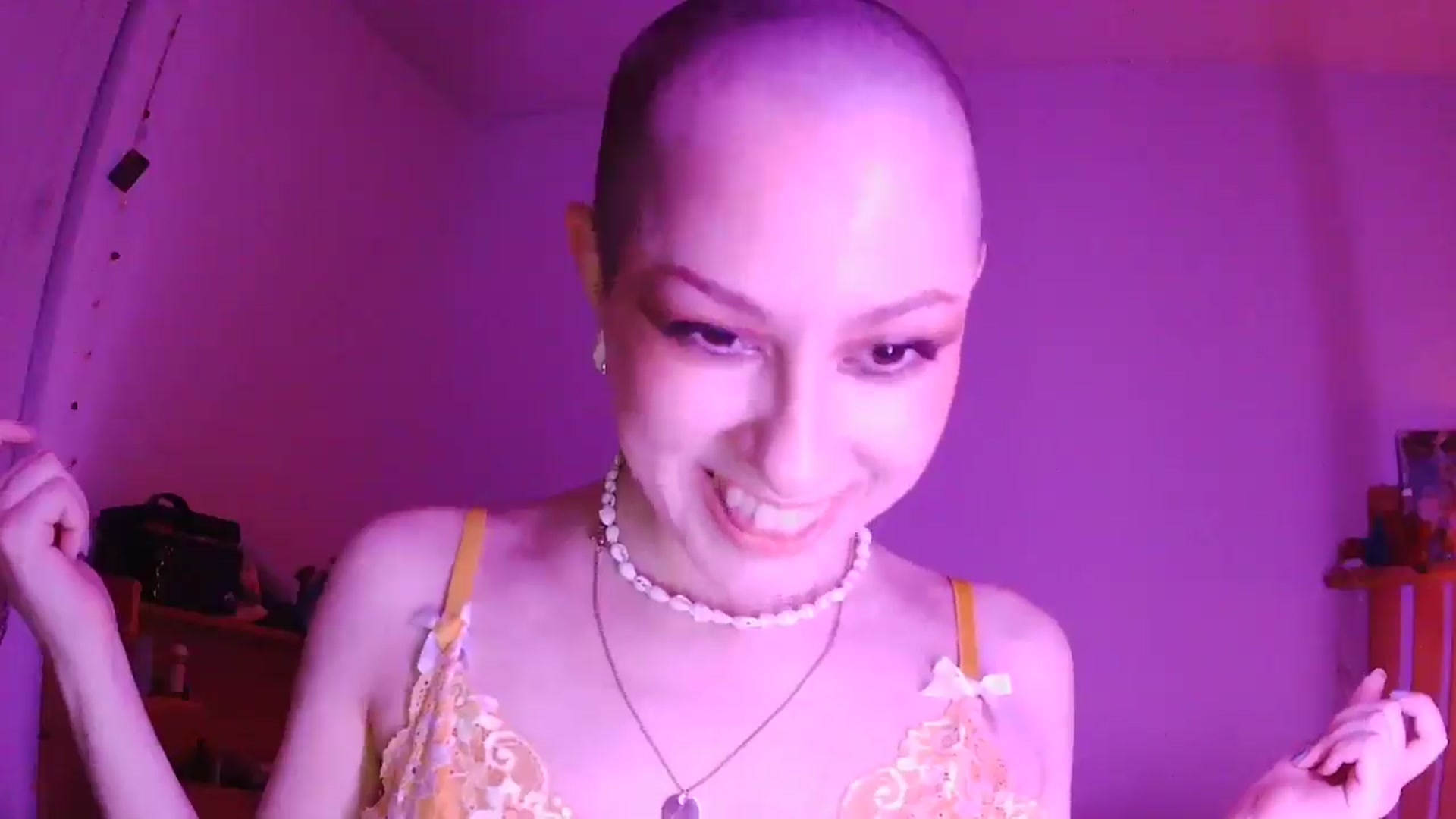 Gallery image thumbnail from EvilJesus's myfreecams stream on, 03/15/2025, 10:18 image 13 of 20