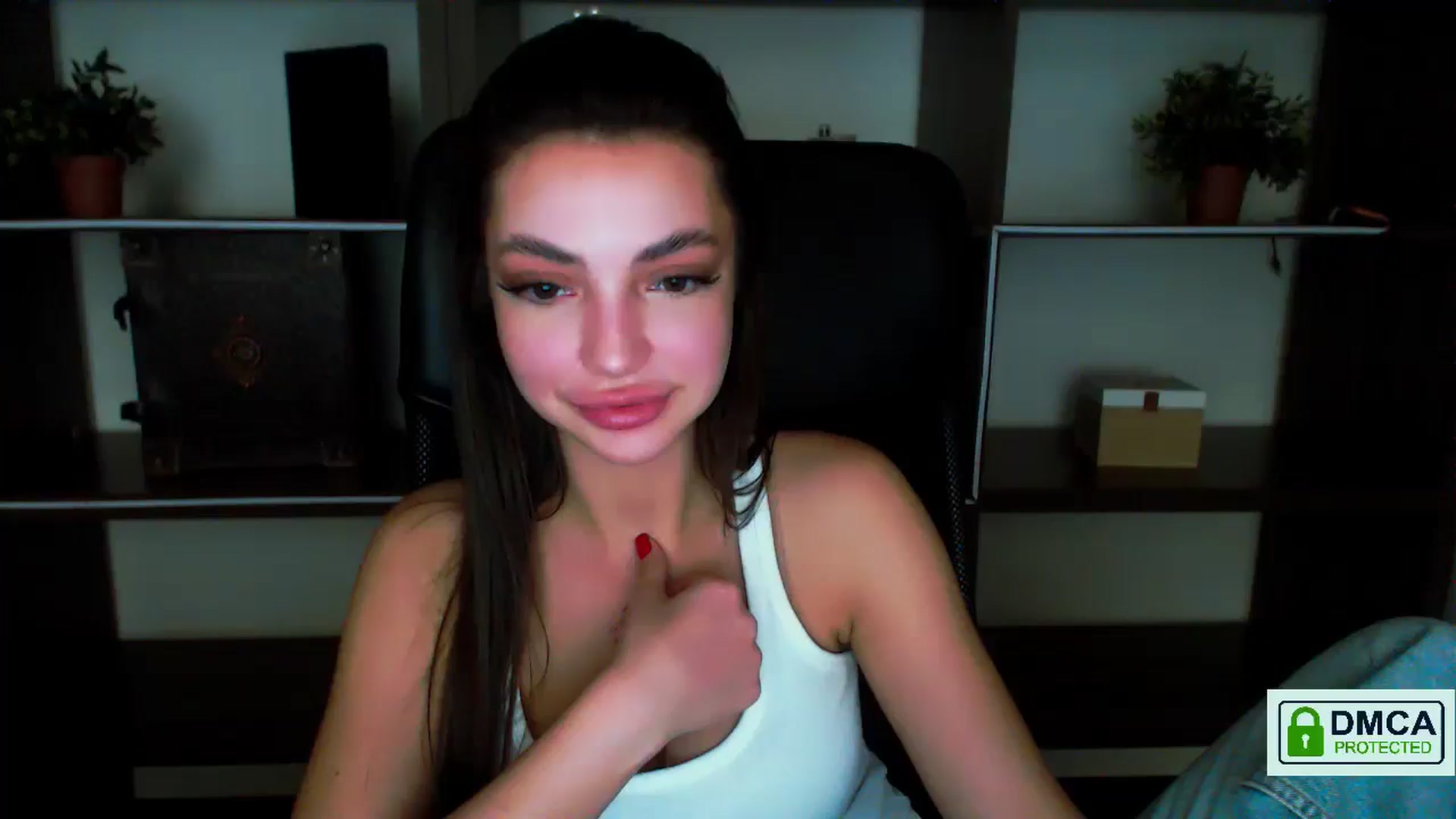 Gallery image thumbnail from EvilMuse's myfreecams stream on, 06/15/2025, 14:36 image 17 of 20