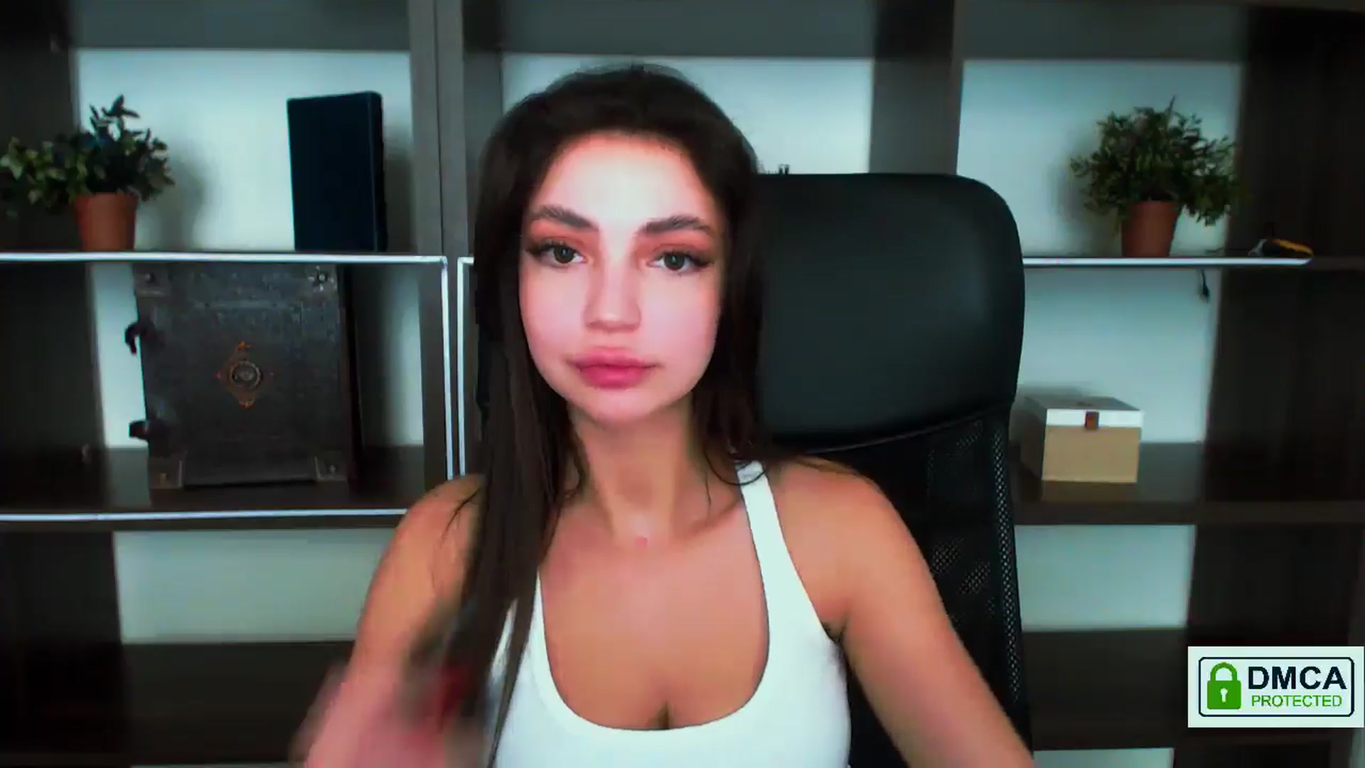 Gallery image thumbnail from EvilMuse's myfreecams stream on, 06/15/2025, 15:11 image 14 of 20