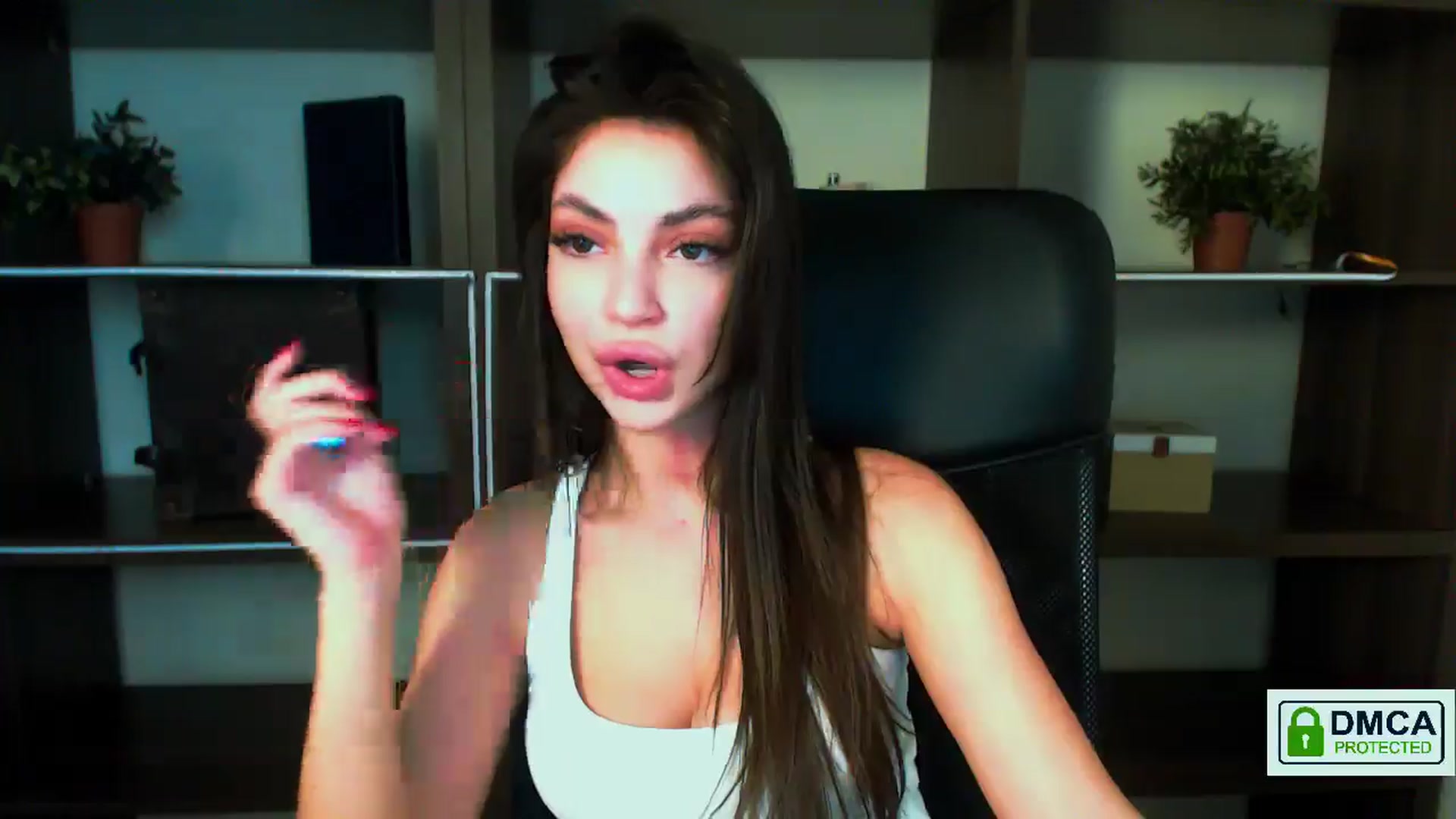 Gallery image thumbnail from EvilMuse's myfreecams stream on, 06/15/2025, 16:44 image 19 of 20