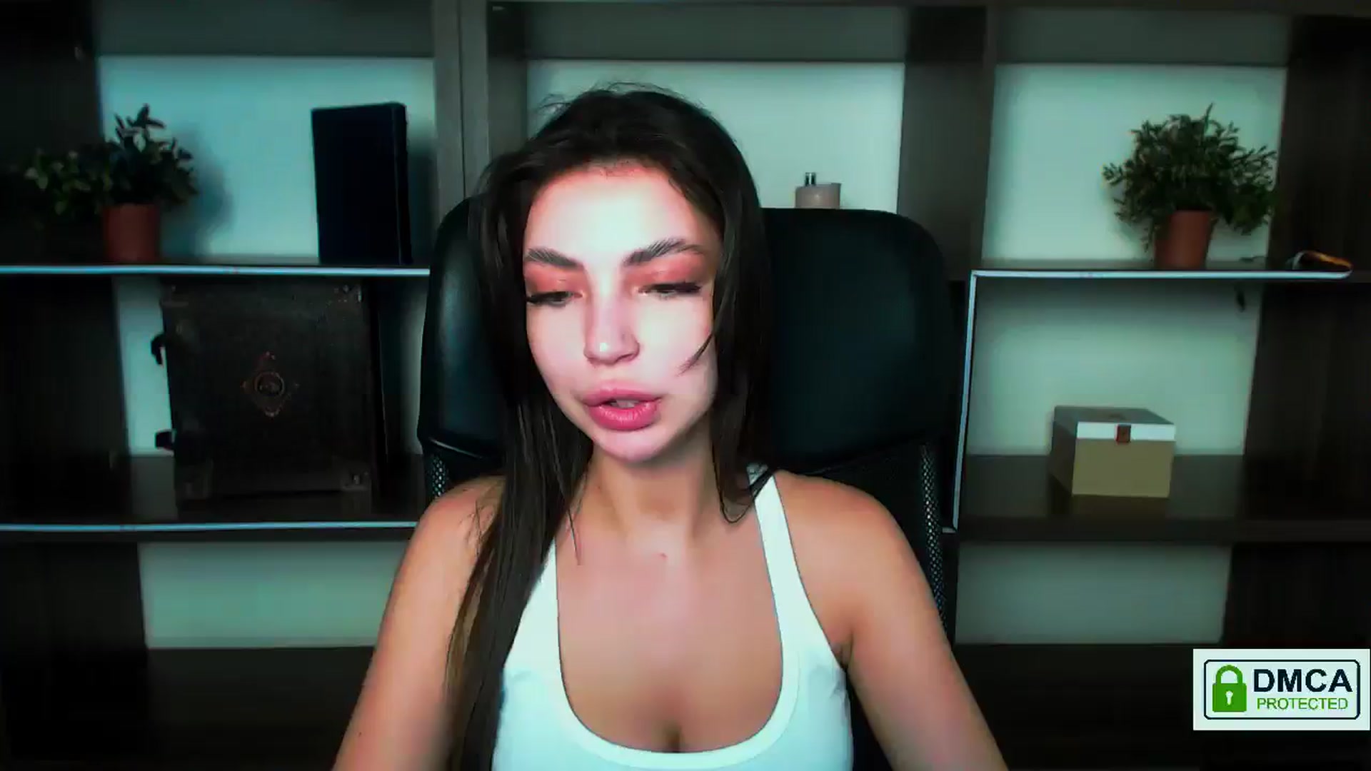 Gallery image thumbnail from EvilMuse's myfreecams stream on, 06/15/2025, 18:11 image 13 of 20