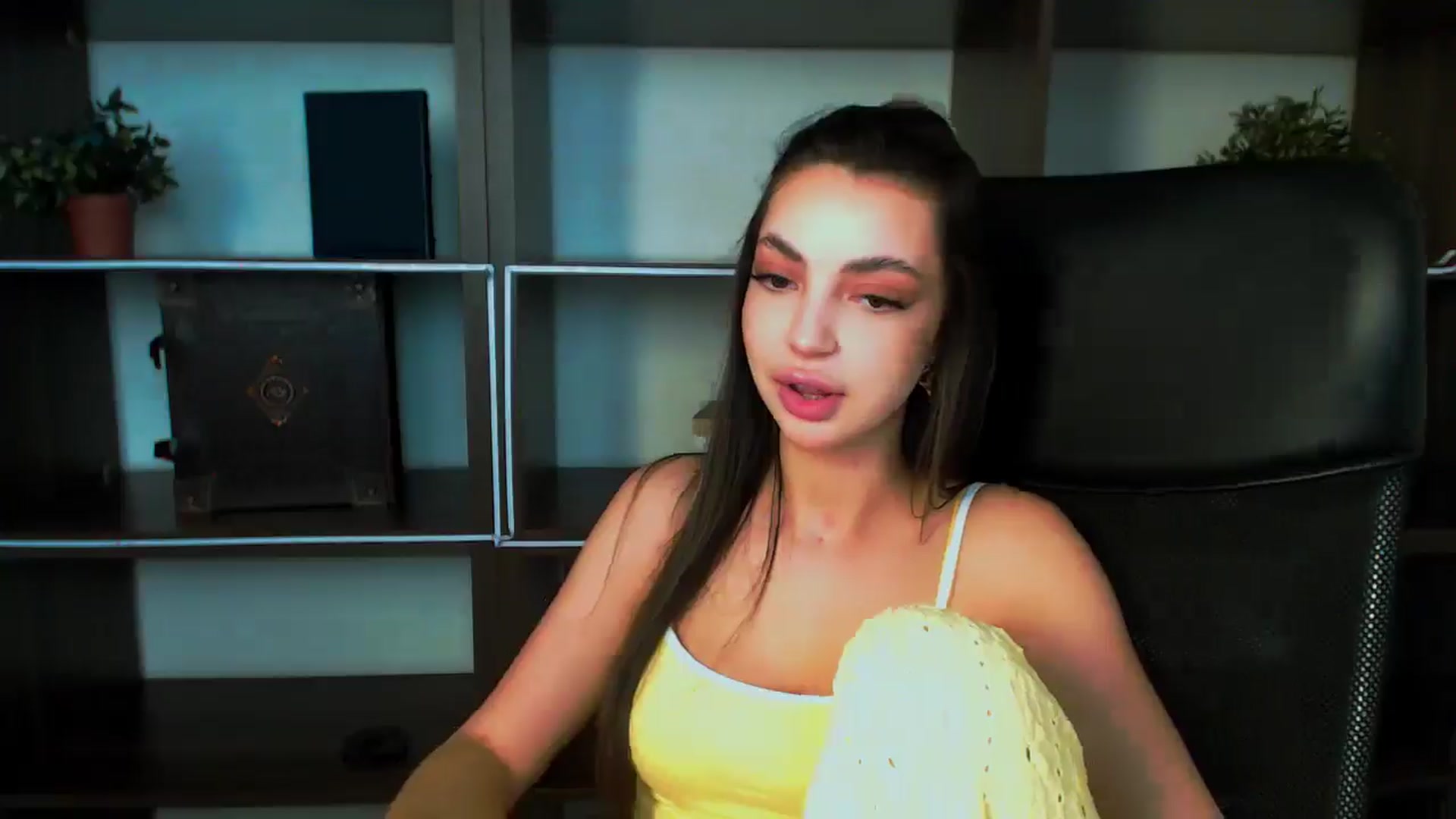 Gallery image thumbnail from EvilMuse's myfreecams stream on, 06/19/2025, 14:03 image 10 of 20